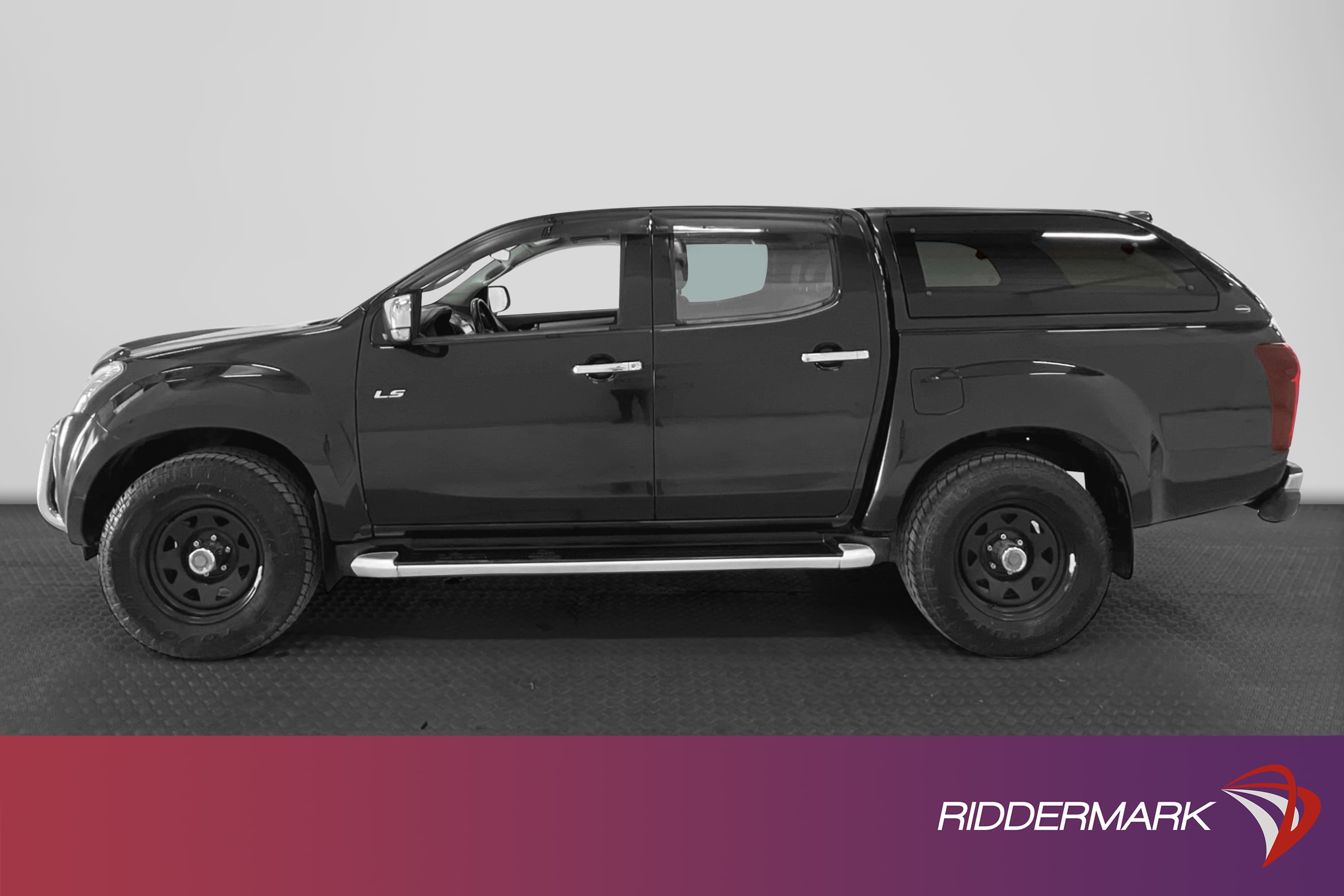Isuzu D-Max 2.5 Automat 4WD Dragkrok Kåpa Skinn Moms