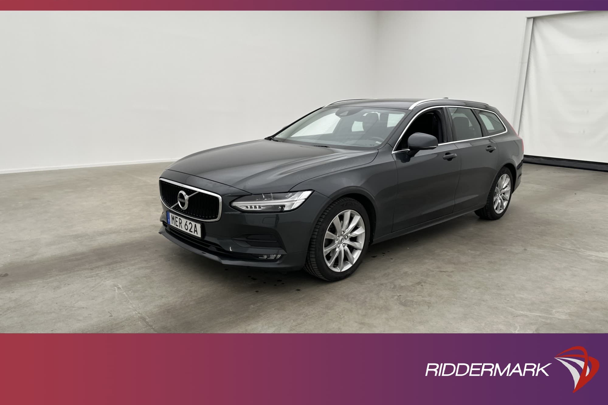 Volvo V90 D4