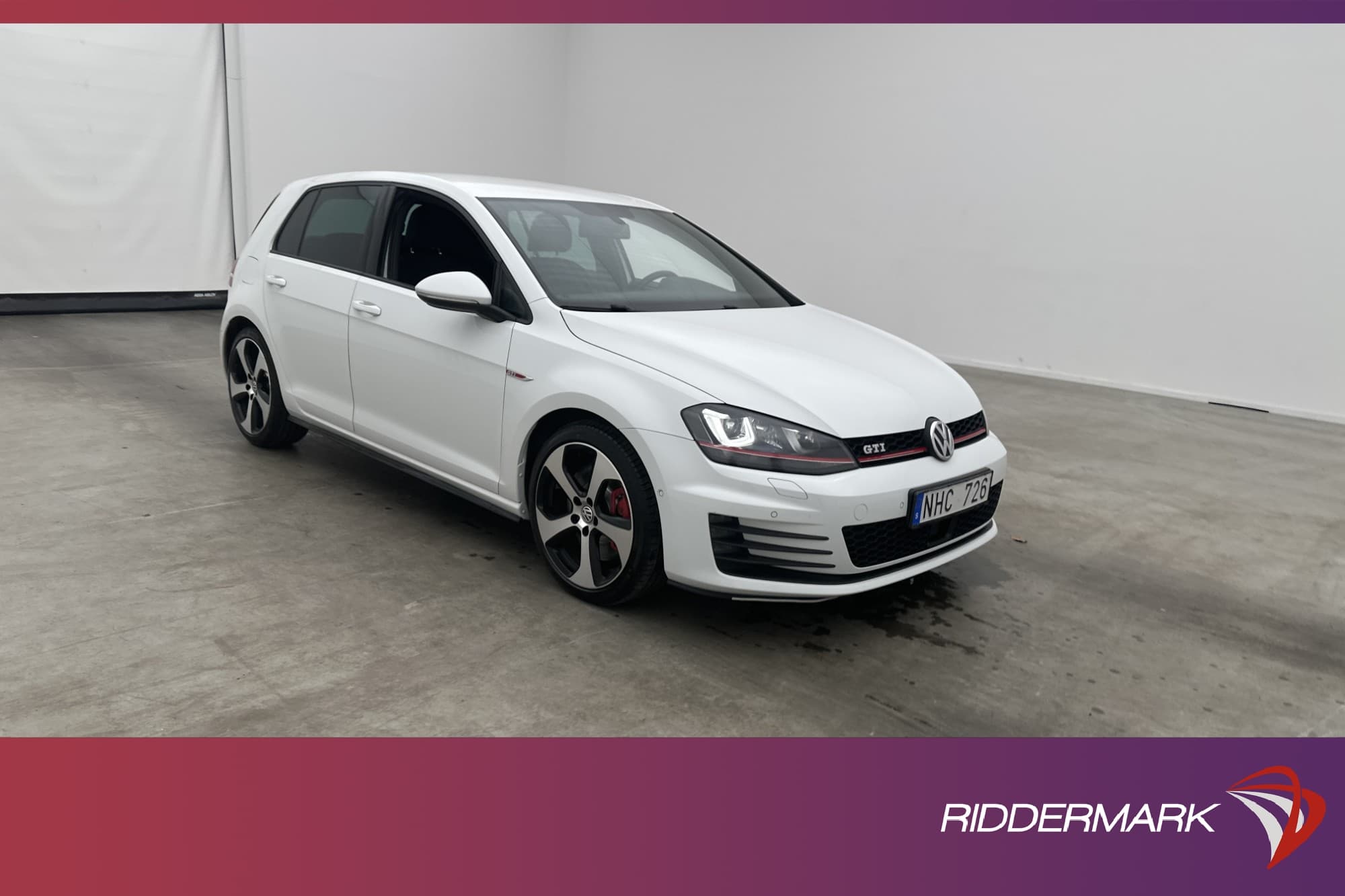 Volkswagen Golf GTI Performance 230hk