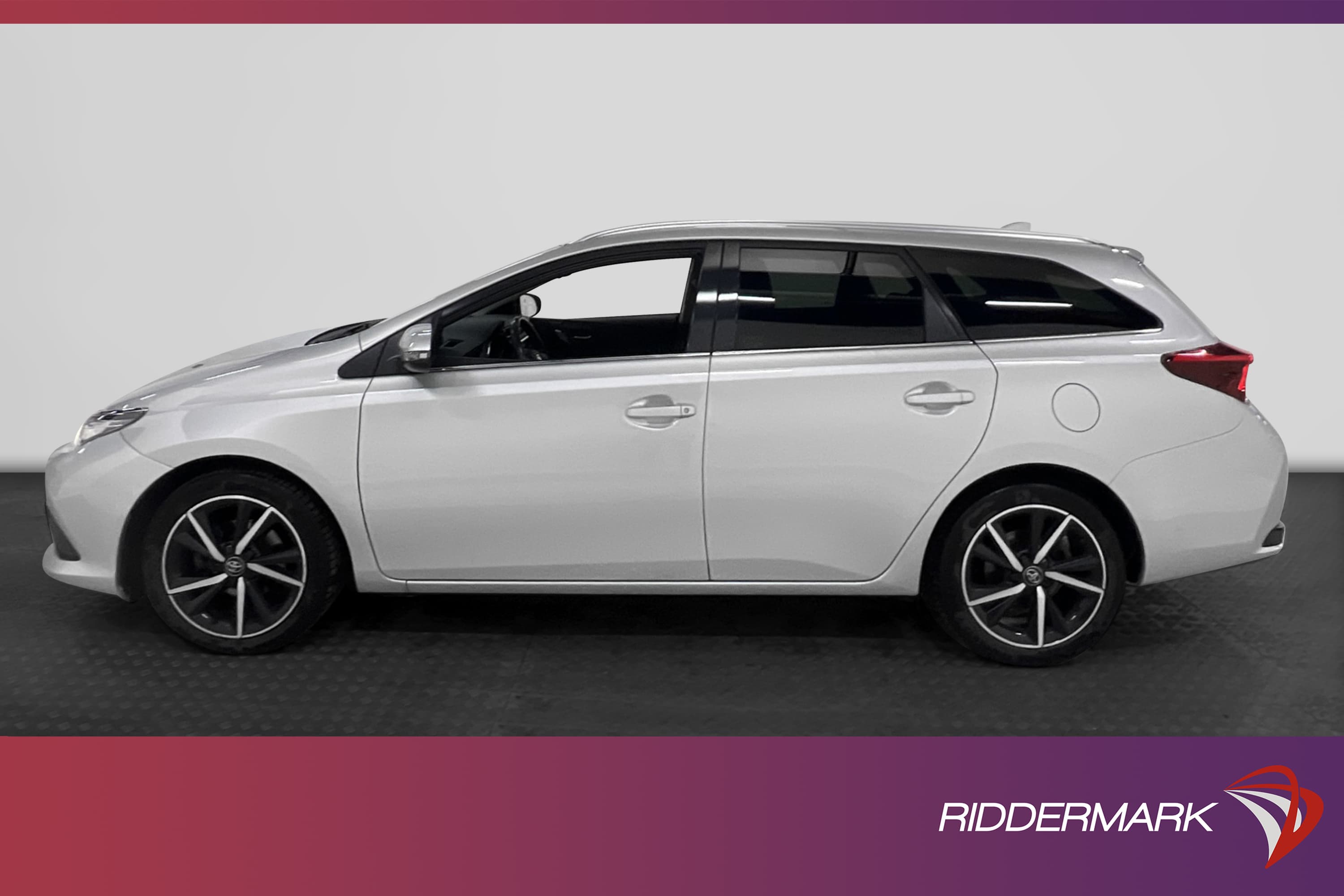 Toyota Auris Touring Sports 1.2L 116hk