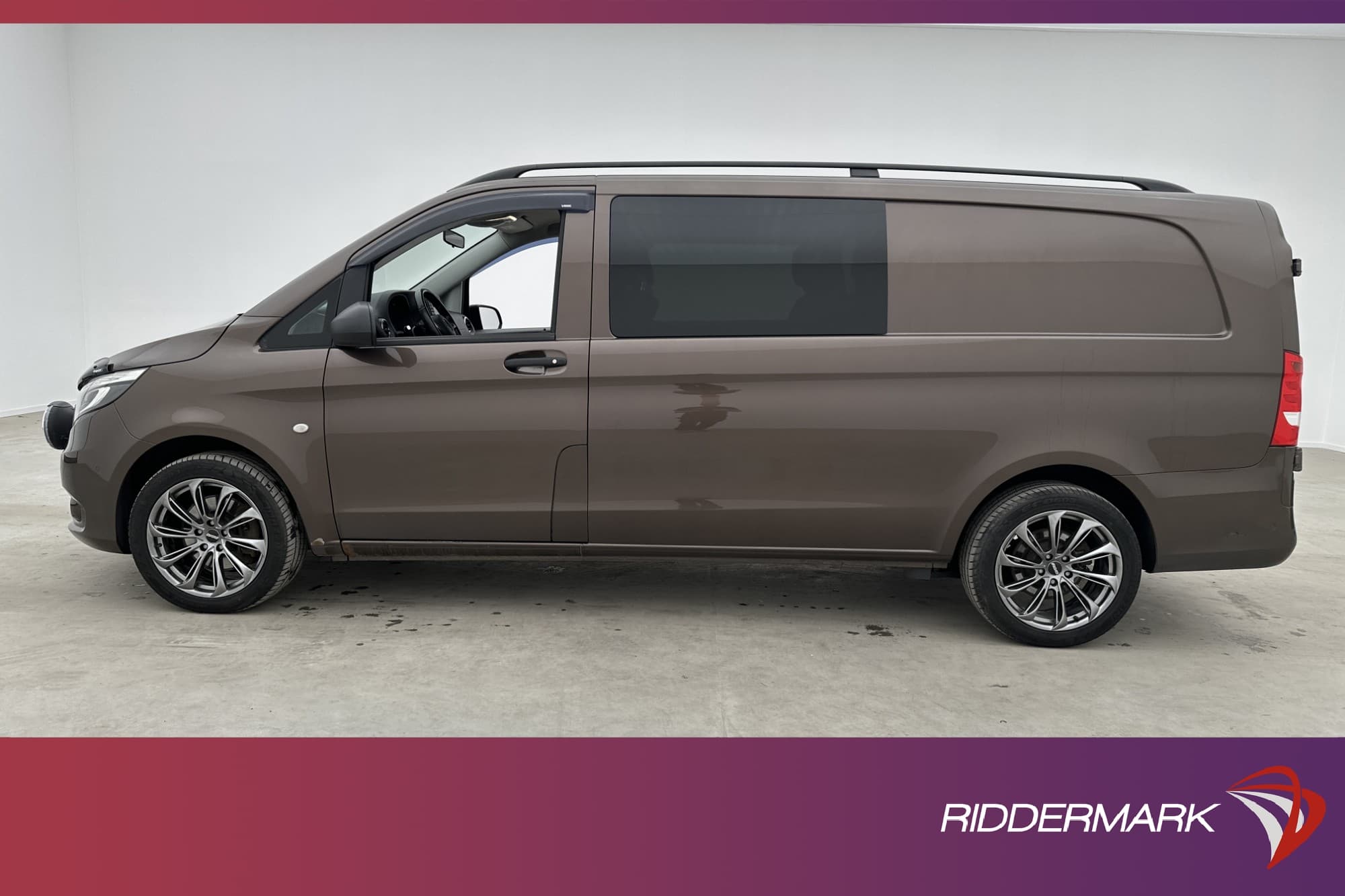 Mercedes-Benz Vito Mixto