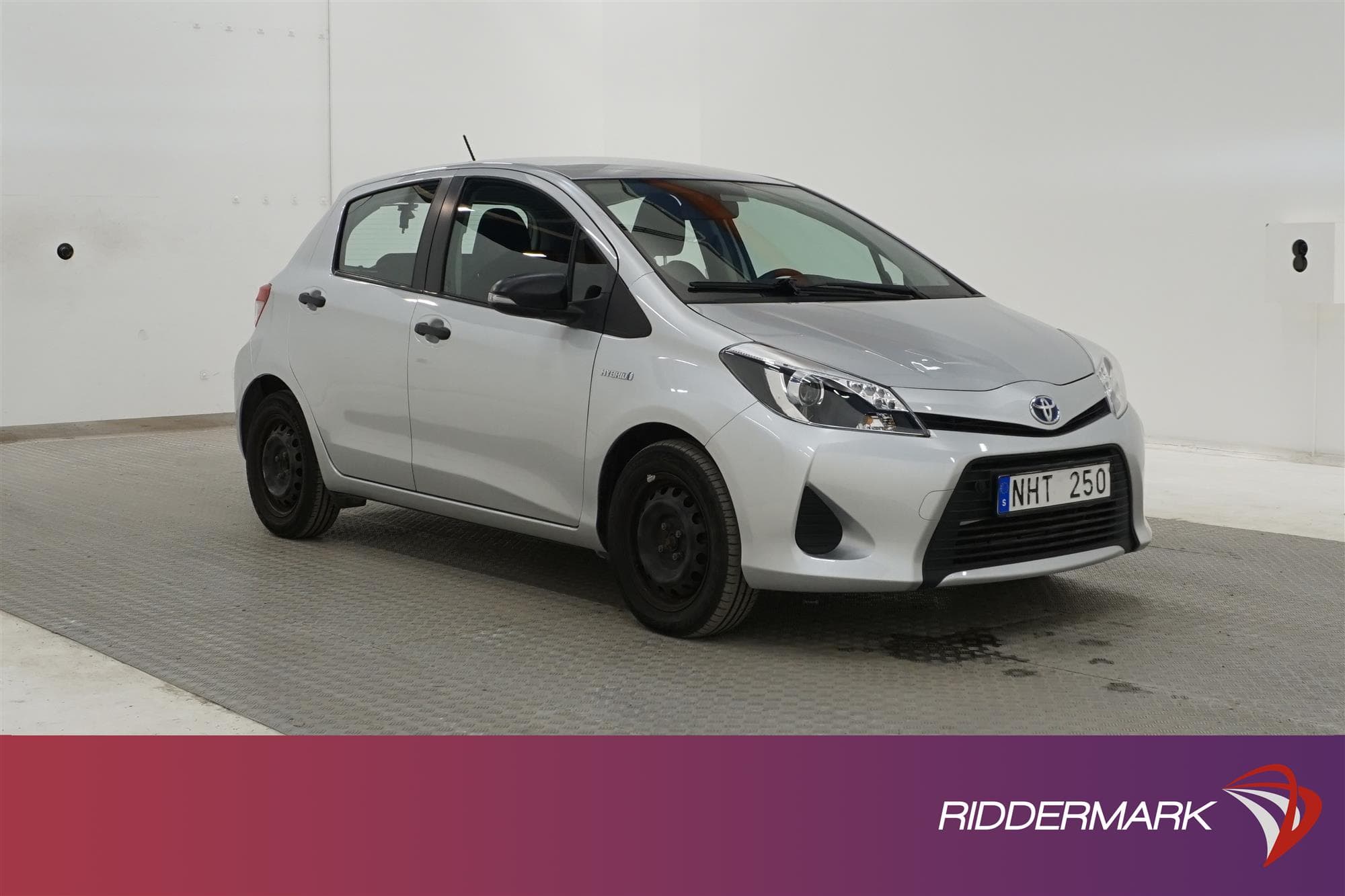 Toyota Yaris Hybrid 101hk M&K-Värmare Nyservad 0,35L/mil
