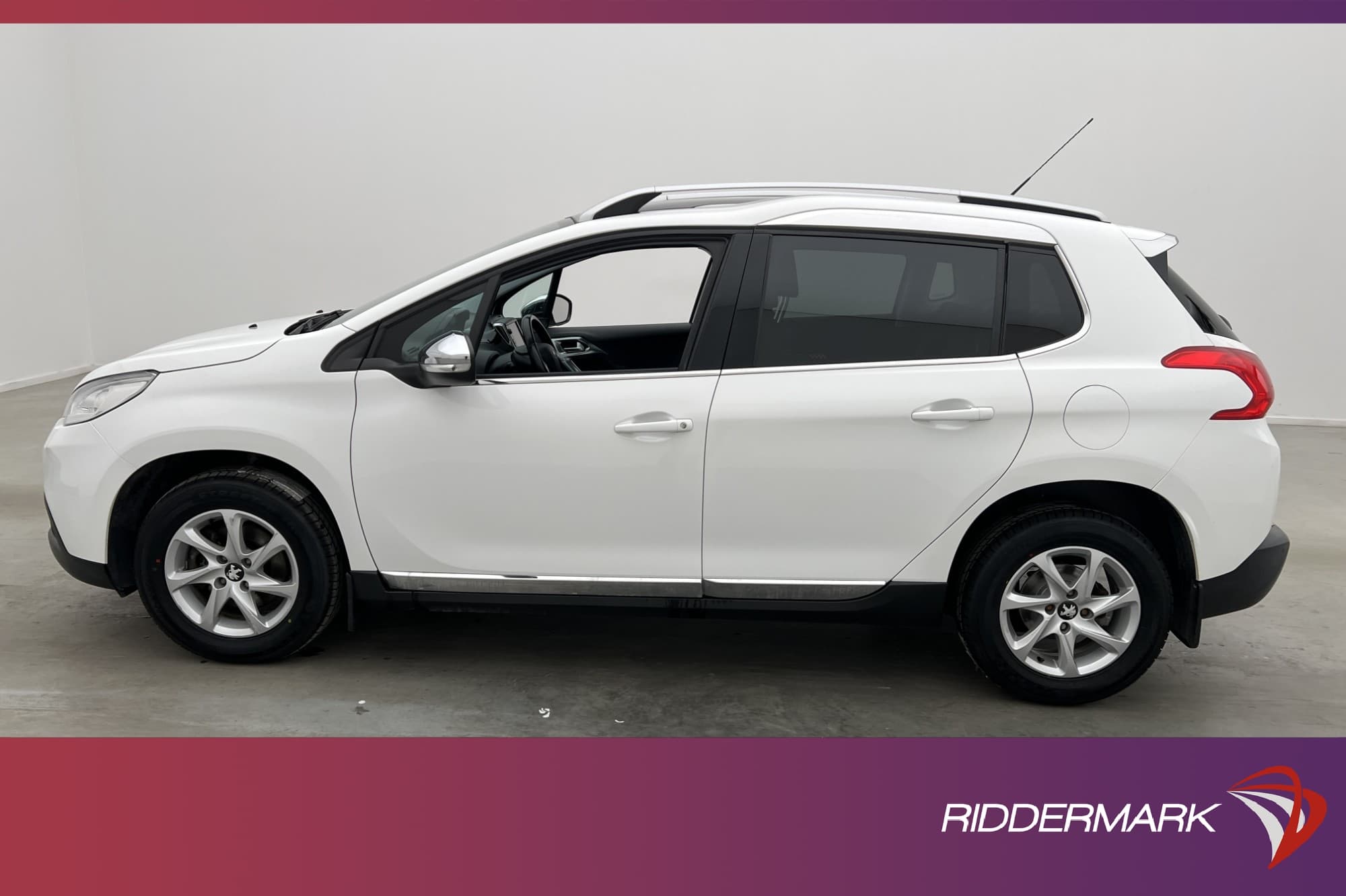 Peugeot 2008 1.2 e-THP 110hk