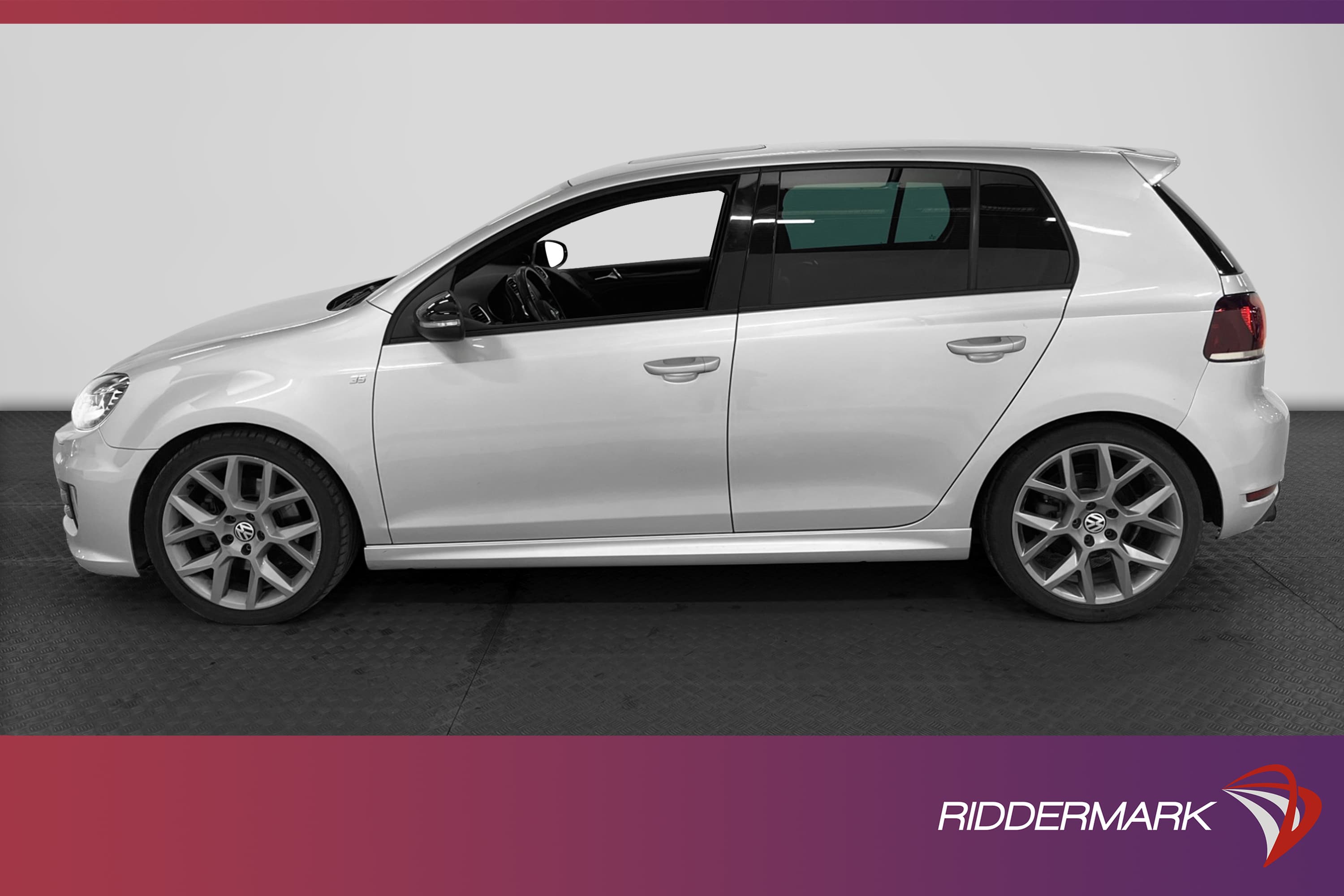 Volkswagen Golf GTI Edition 35 235hk