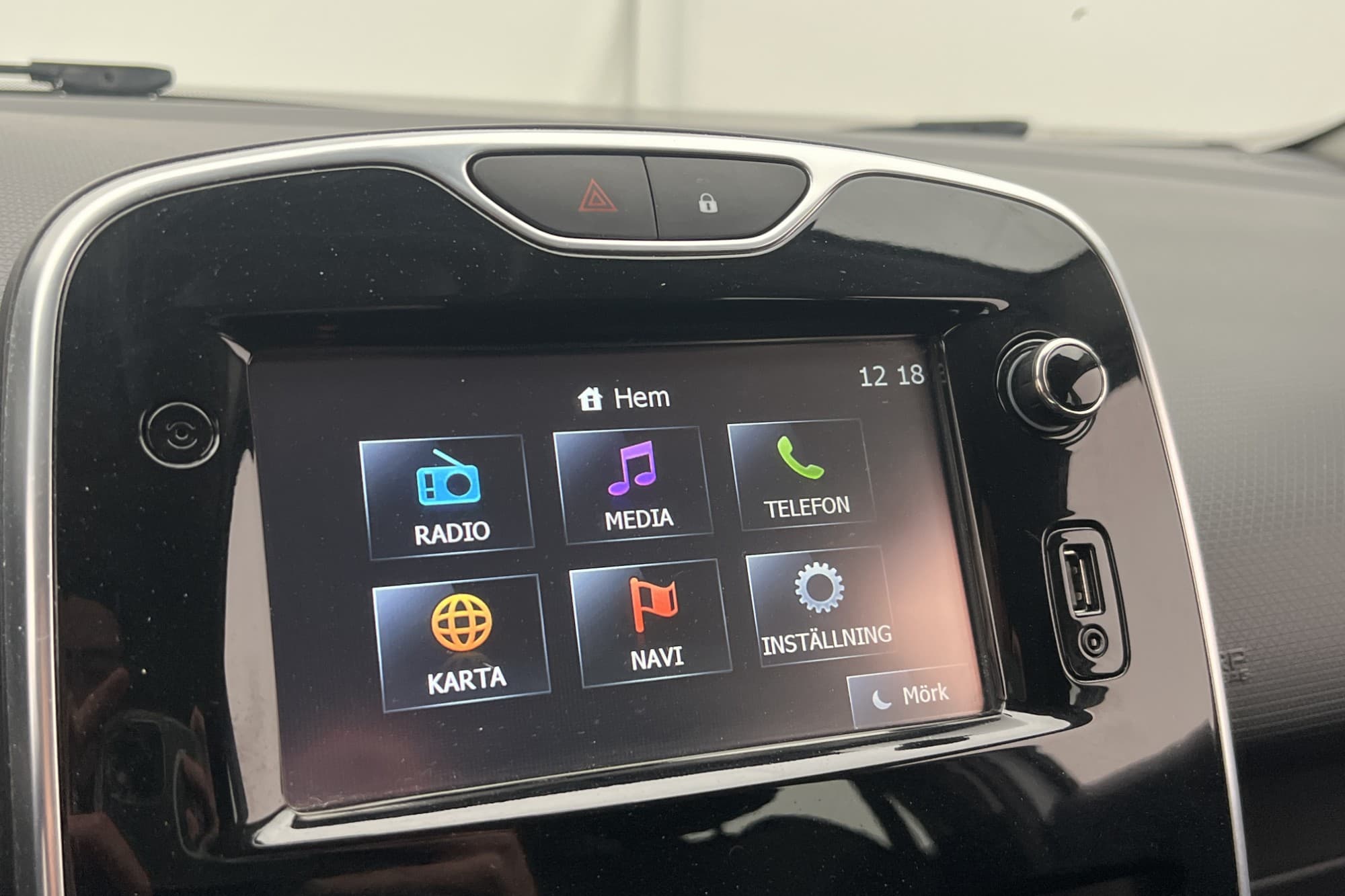 Renault Clio 1.5 dCi 90hk Motorvärmare Navi Farthållare
