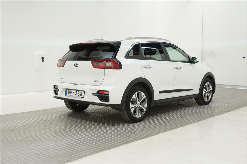 Kia e-Niro EV 64 kWh 204hk Advance Plus Tech Taklucka Värmarexteriör