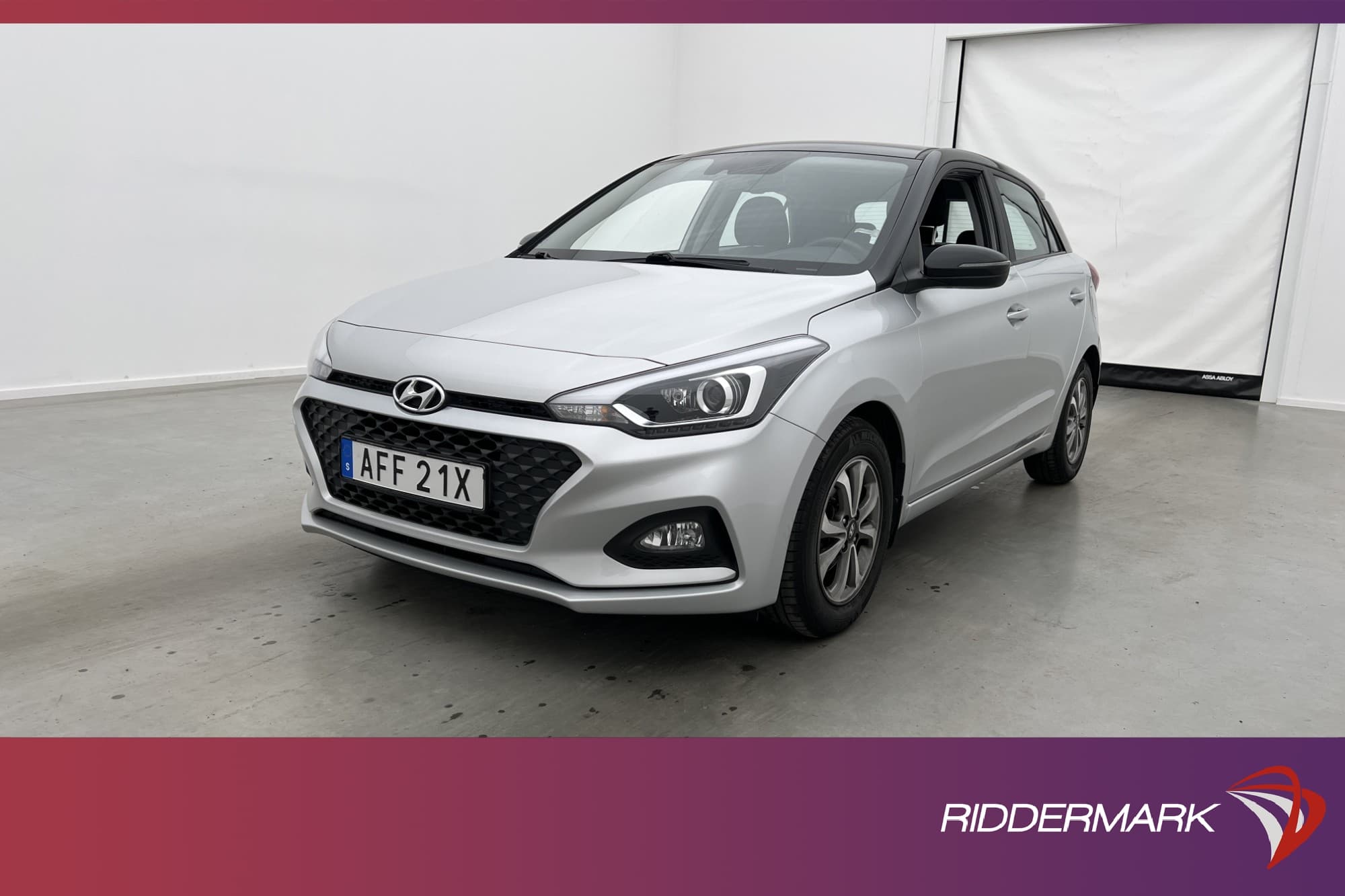 Hyundai i20 1.2 84hk Premium Kamera Rattvärme CarPlay