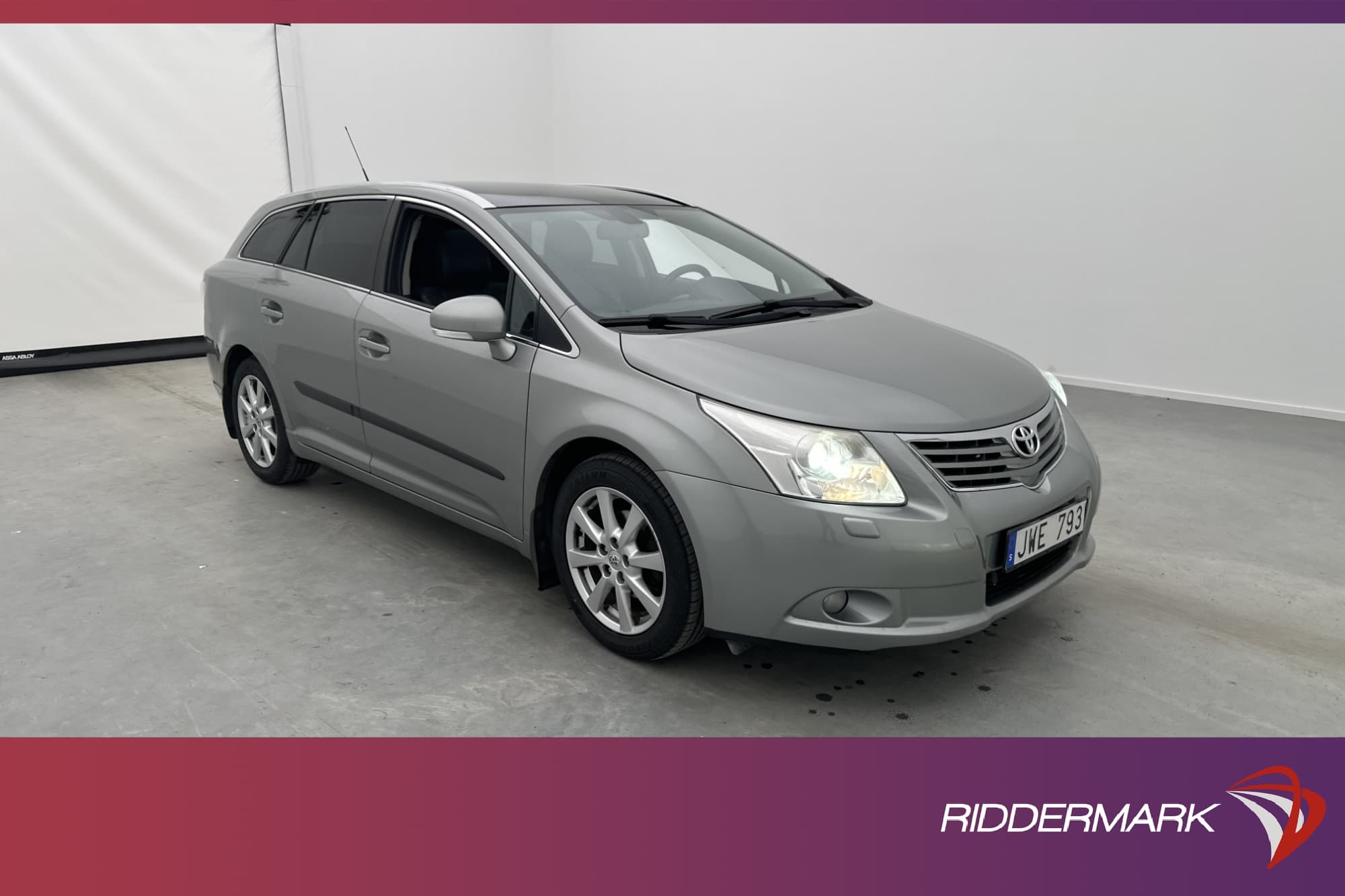Toyota Avensis 2.0 152hk