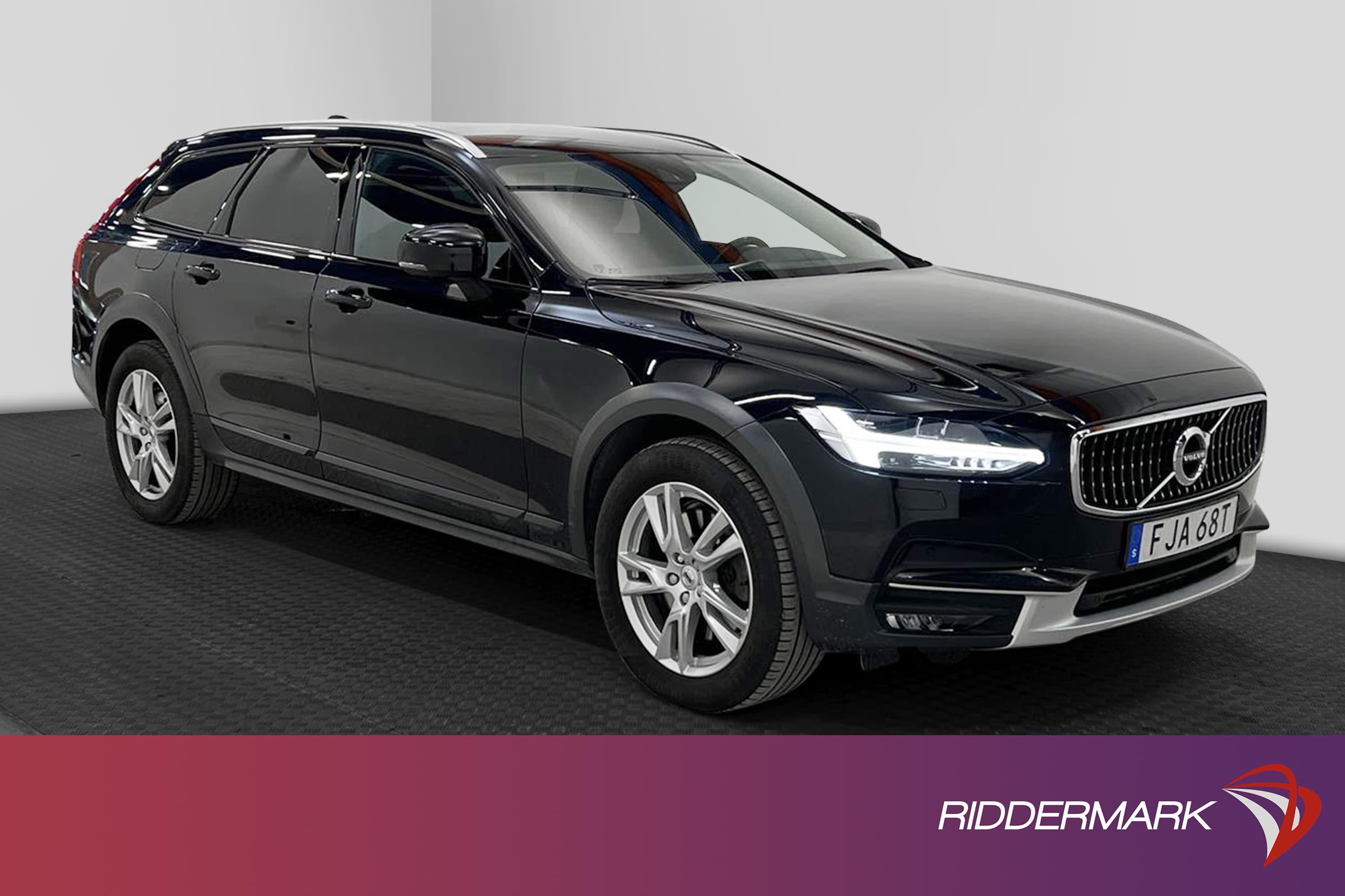 Volvo V90 Cross Country D4 AWD