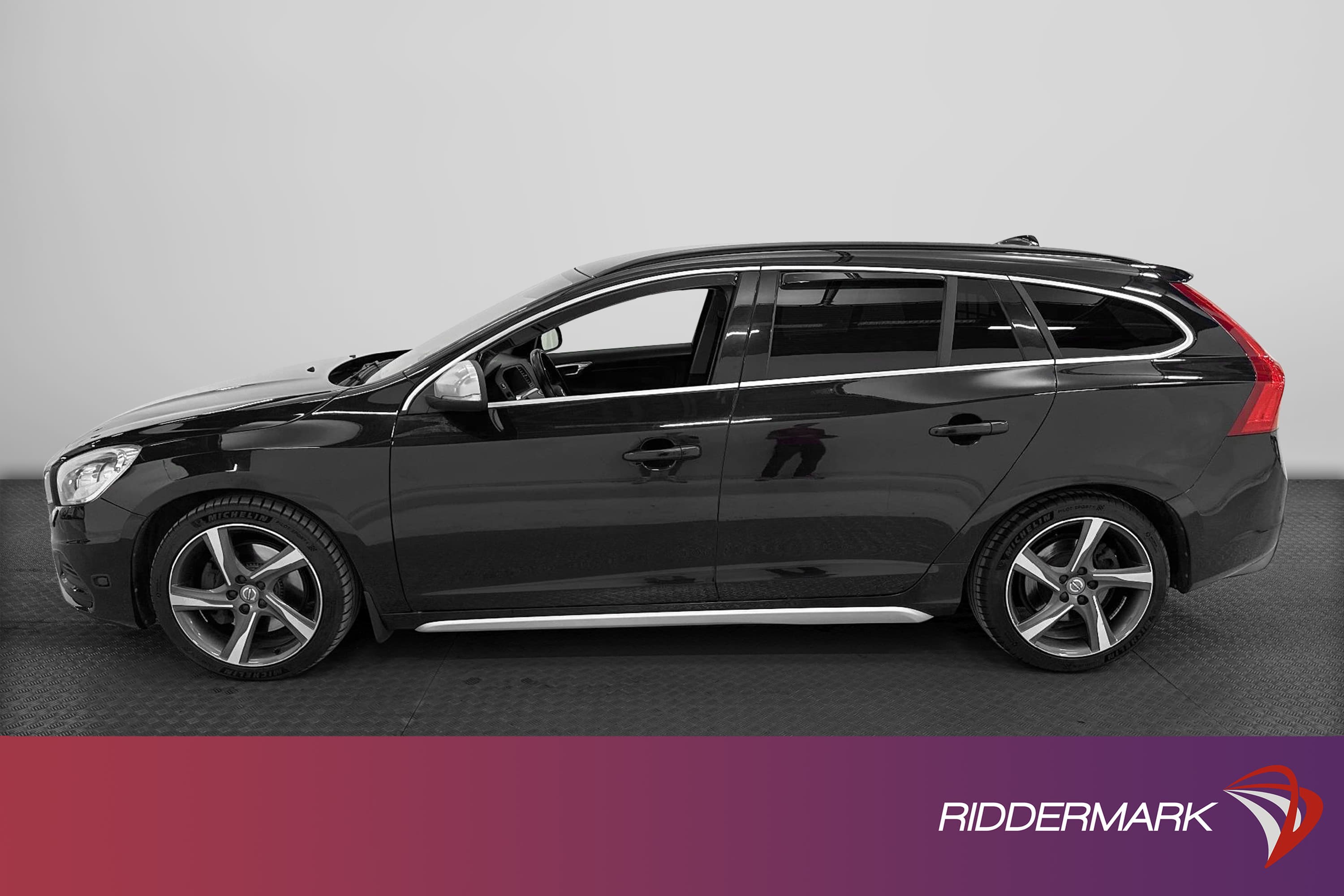 Volvo V60 D5 230hk AWD R-Design