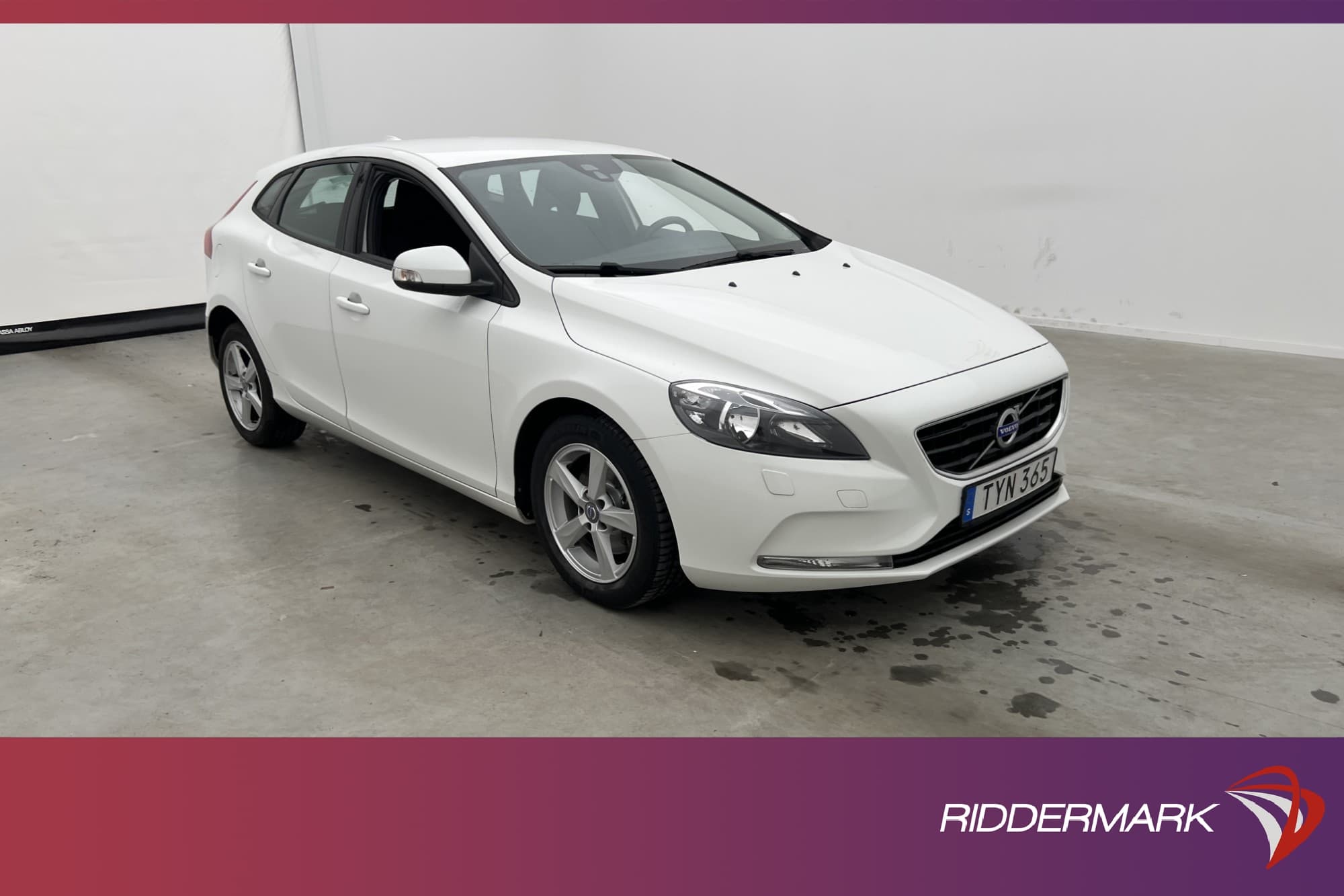 Volvo V40 T2 120hk