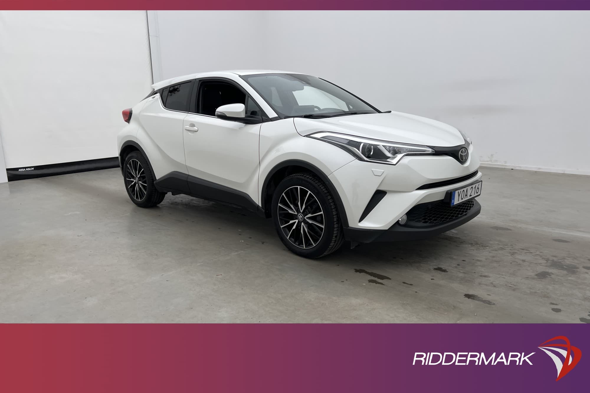 Toyota C-HR 1.2 Turbo AWD 116hk X-Edition JBL Kamera Skinn 