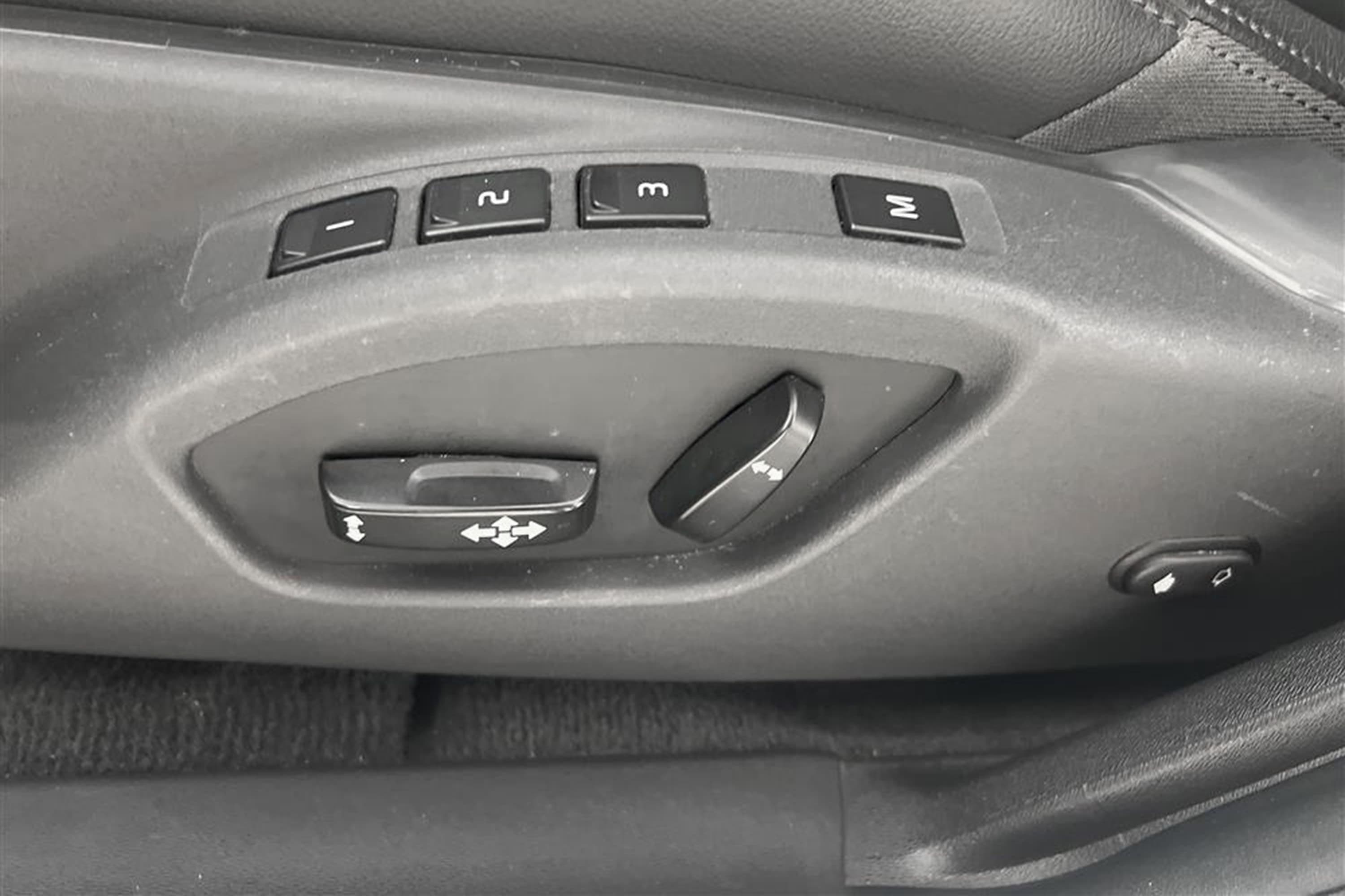 Volvo V60 D4 AWD 181hk Summum D-Värm Skinn Välservadinteriör