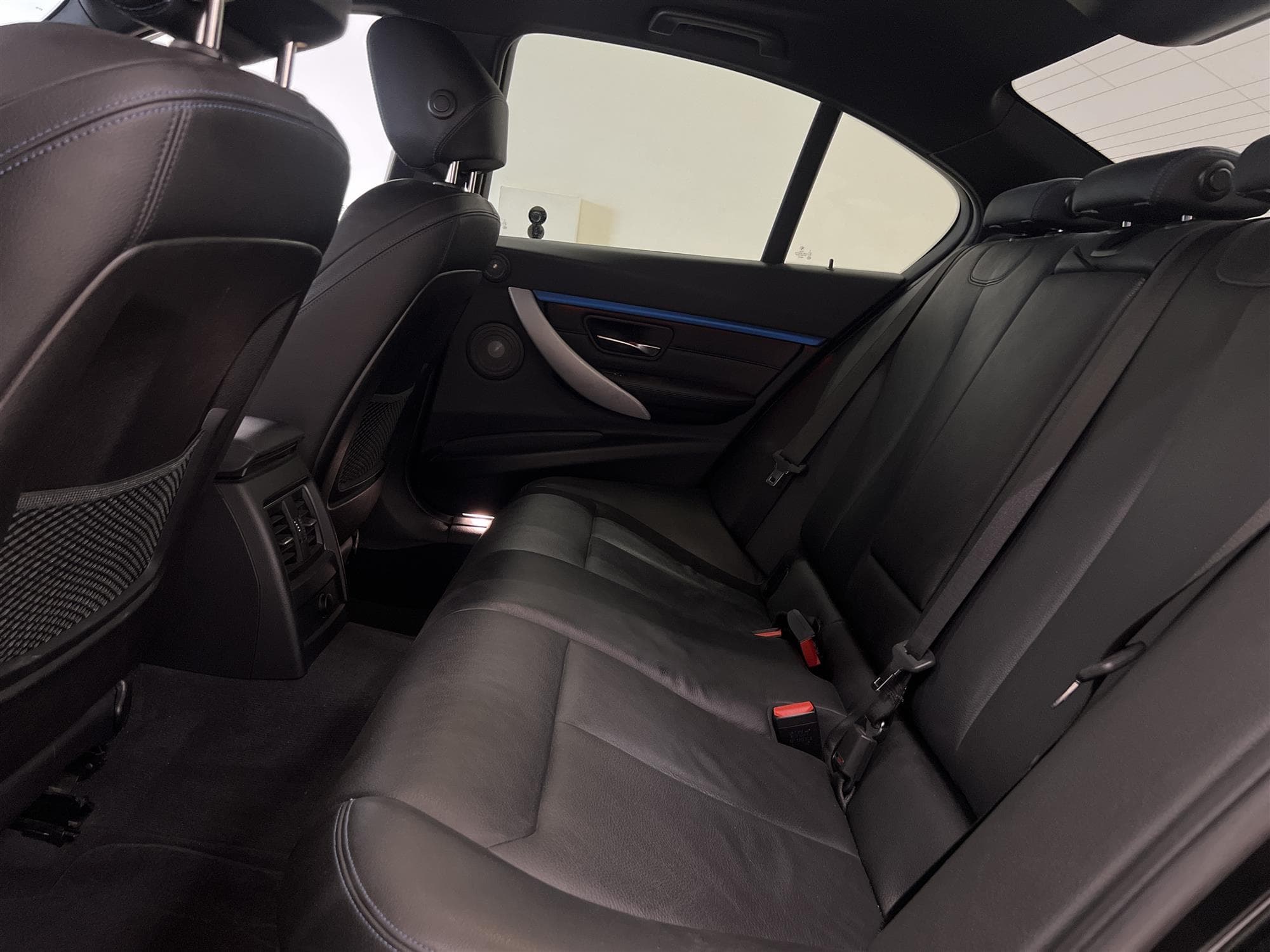BMW 330i xDrive 252hk M Sport Cockpit Drag H/K Navi Skinn