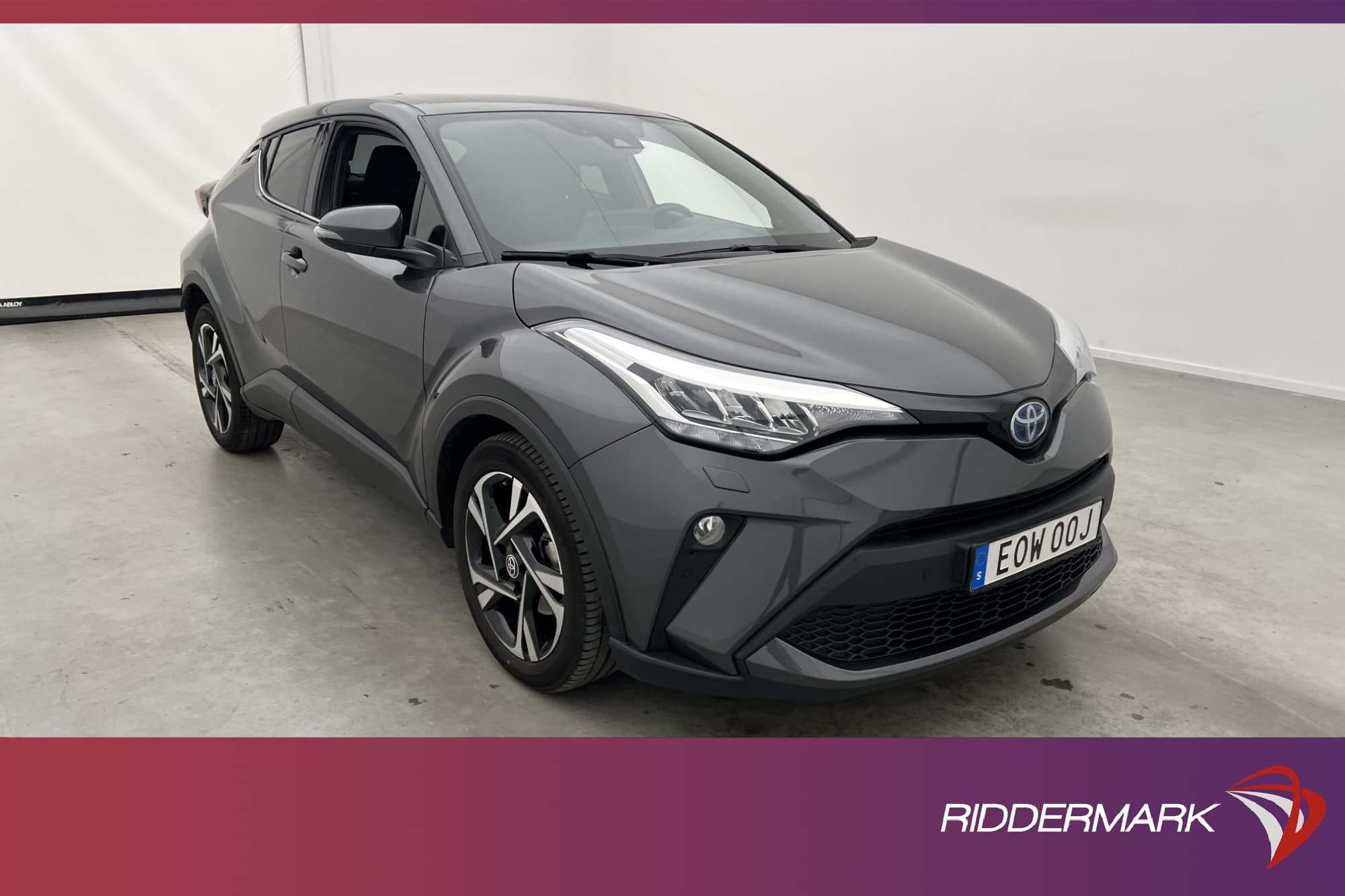 Toyota C-HR Hybrid 122hk