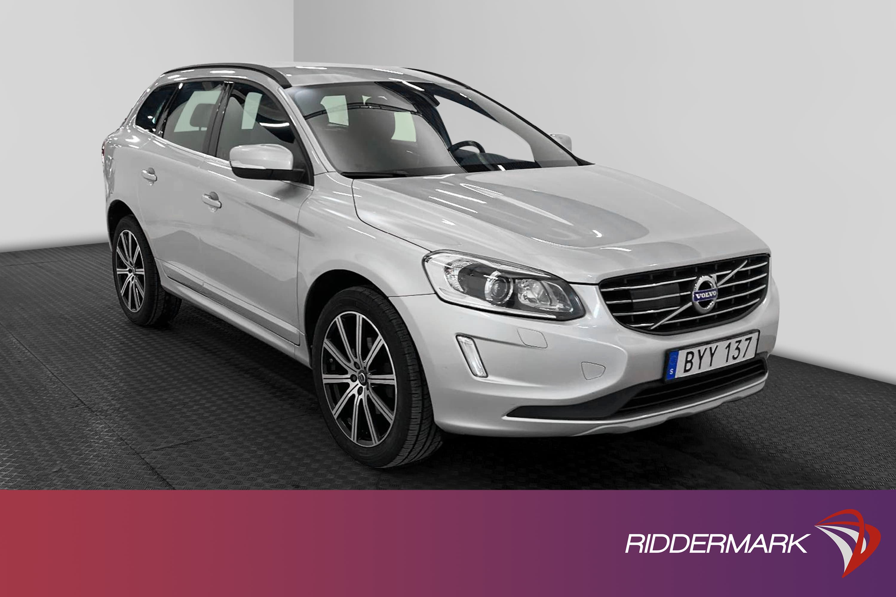 Volvo XC60 D4 AWD 190hk Momentum Navi BLIS PDC Drag Välserv