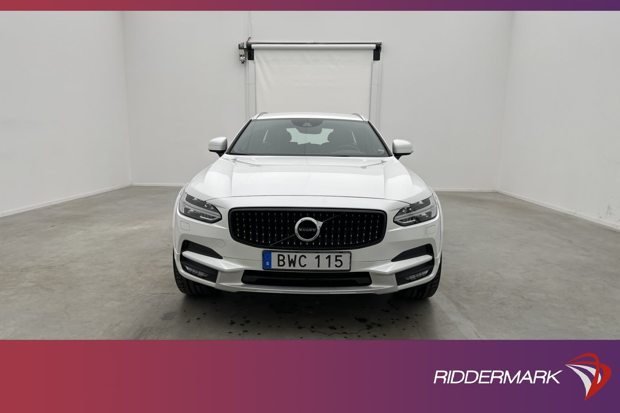 Volvo V90 Cross Country D4 AWD