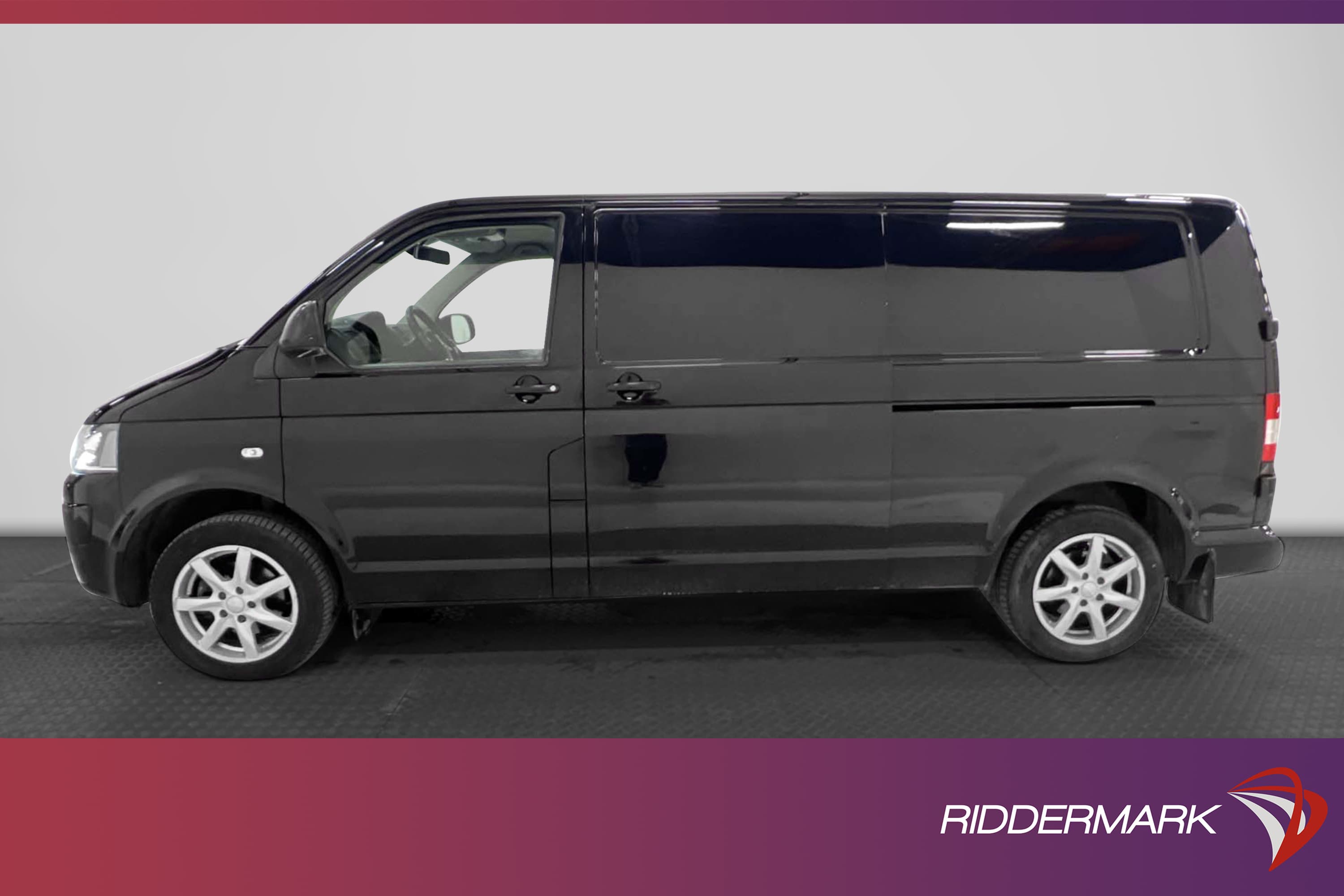 Volkswagen Transporter L2 2.0TDI140hk Värmare Drag PDC Moms