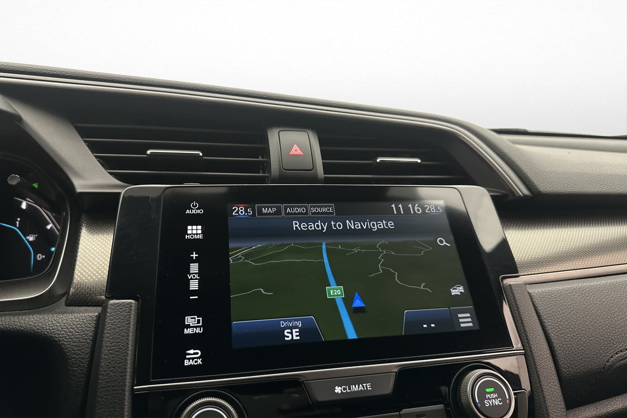 Honda Civic 1.0 CVT 126hk Elegance Kamera CarPlay Navi