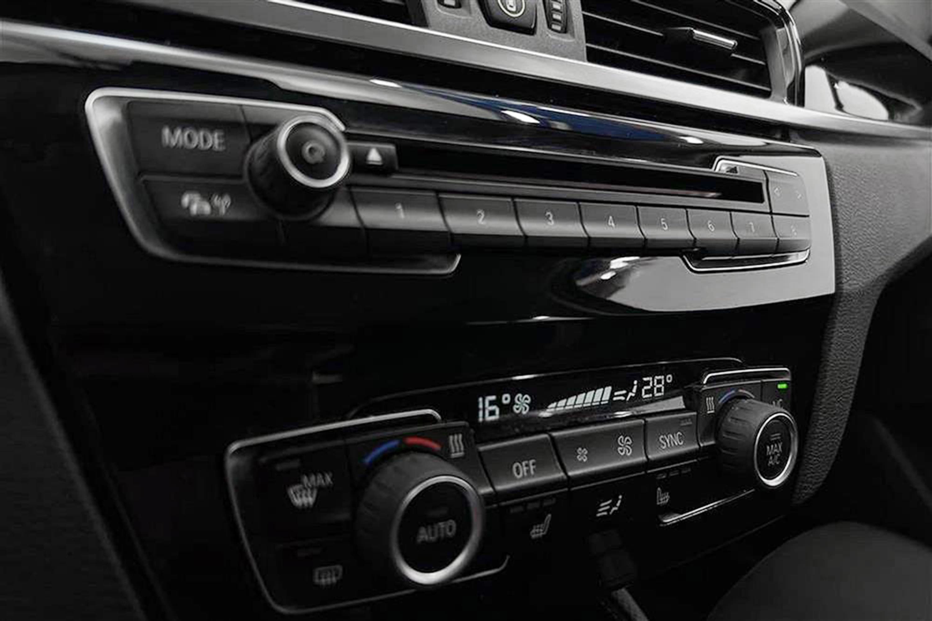 BMW X1 xDrive20d 190hk Sport Line 2 Brukare 0,49l/milinteriör