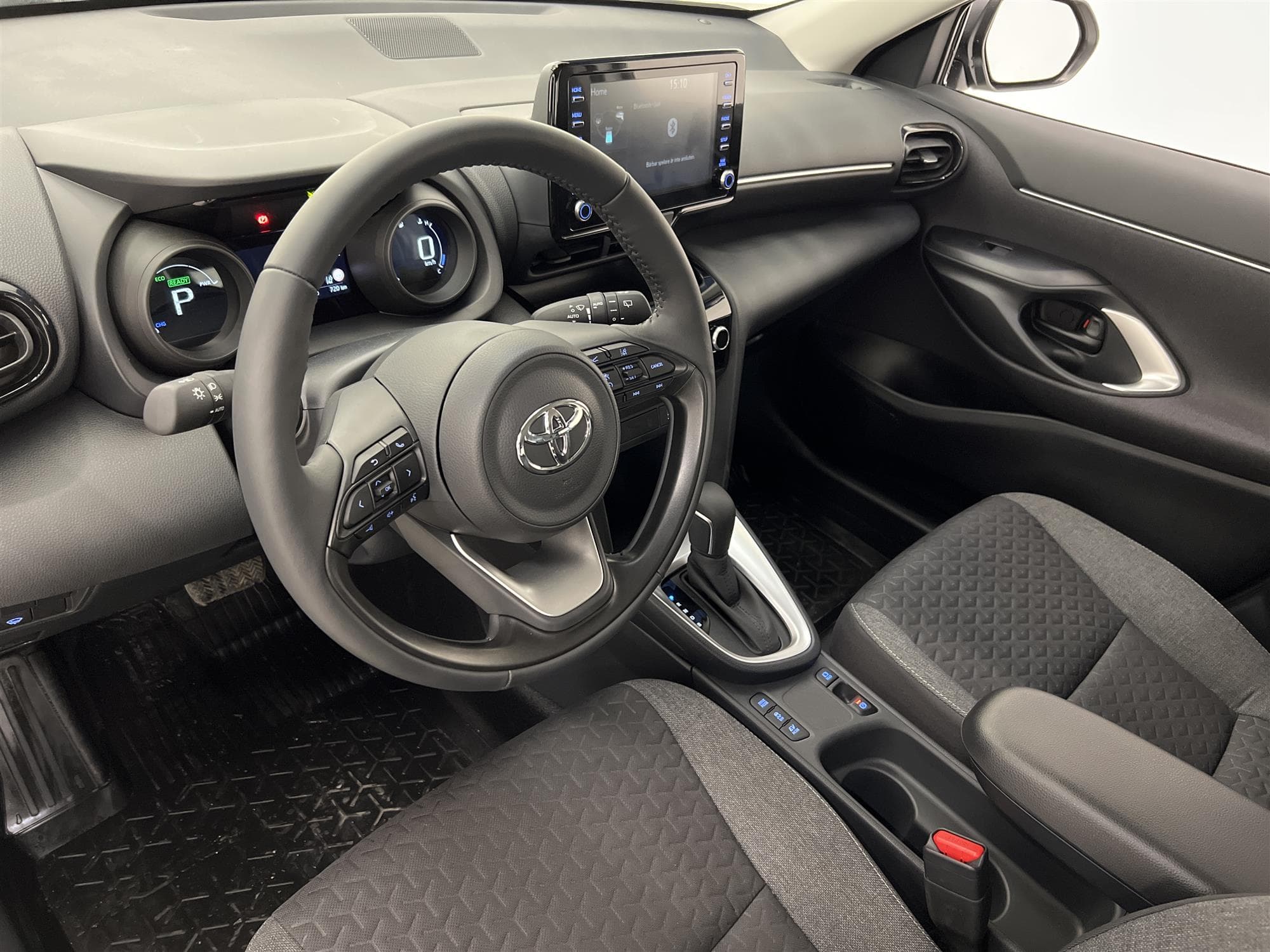 Toyota Yaris Cross Hybrid e-CVT 116hk Active B-Kamera