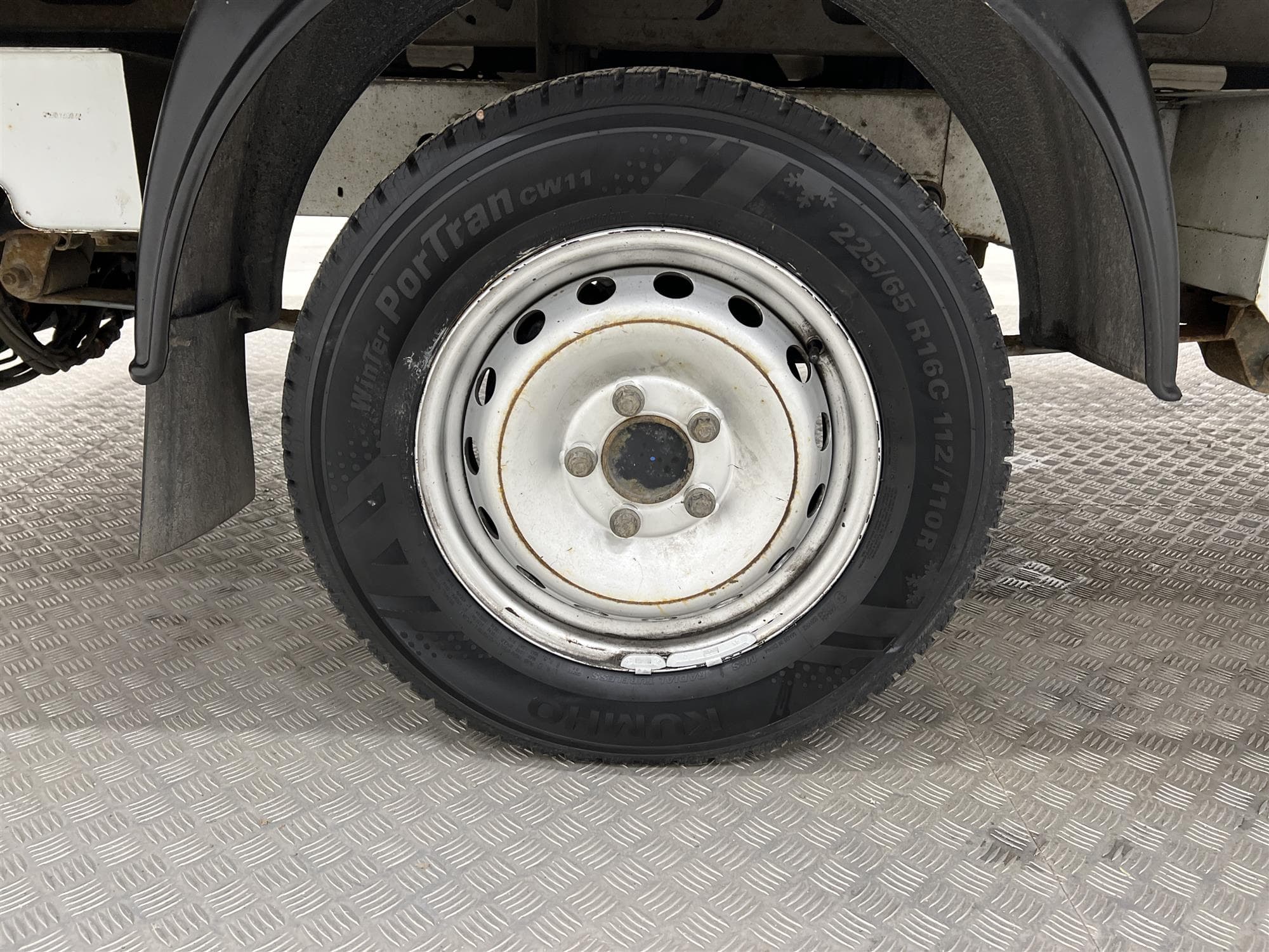 Renault Master 2.3 dCi Automat Volymskåp Bakgavel Moms interiör