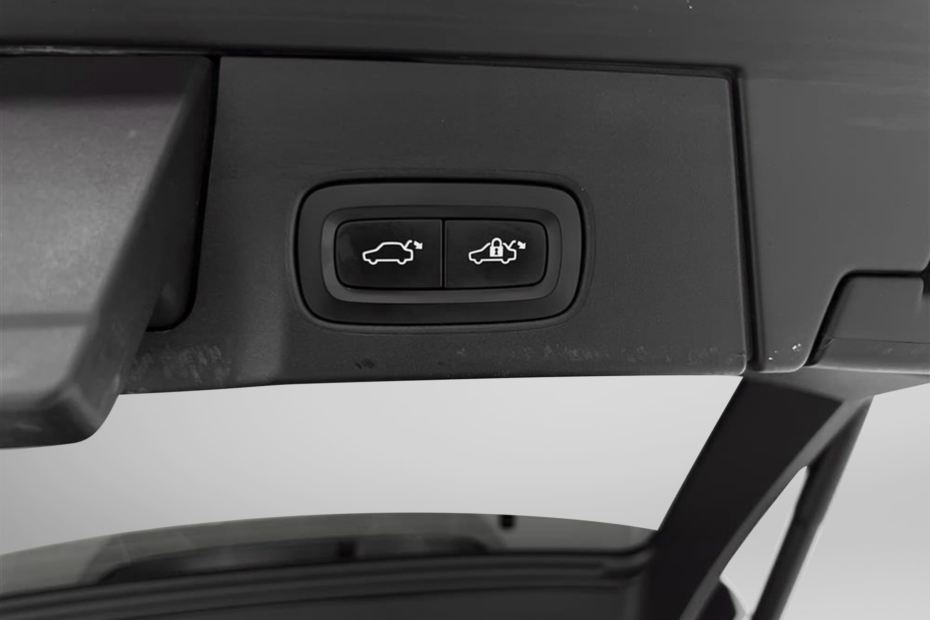 Volvo V90 D3 AWD 150hk R-Design VOC Värmare GPS PDC 0,5l/milinteriör