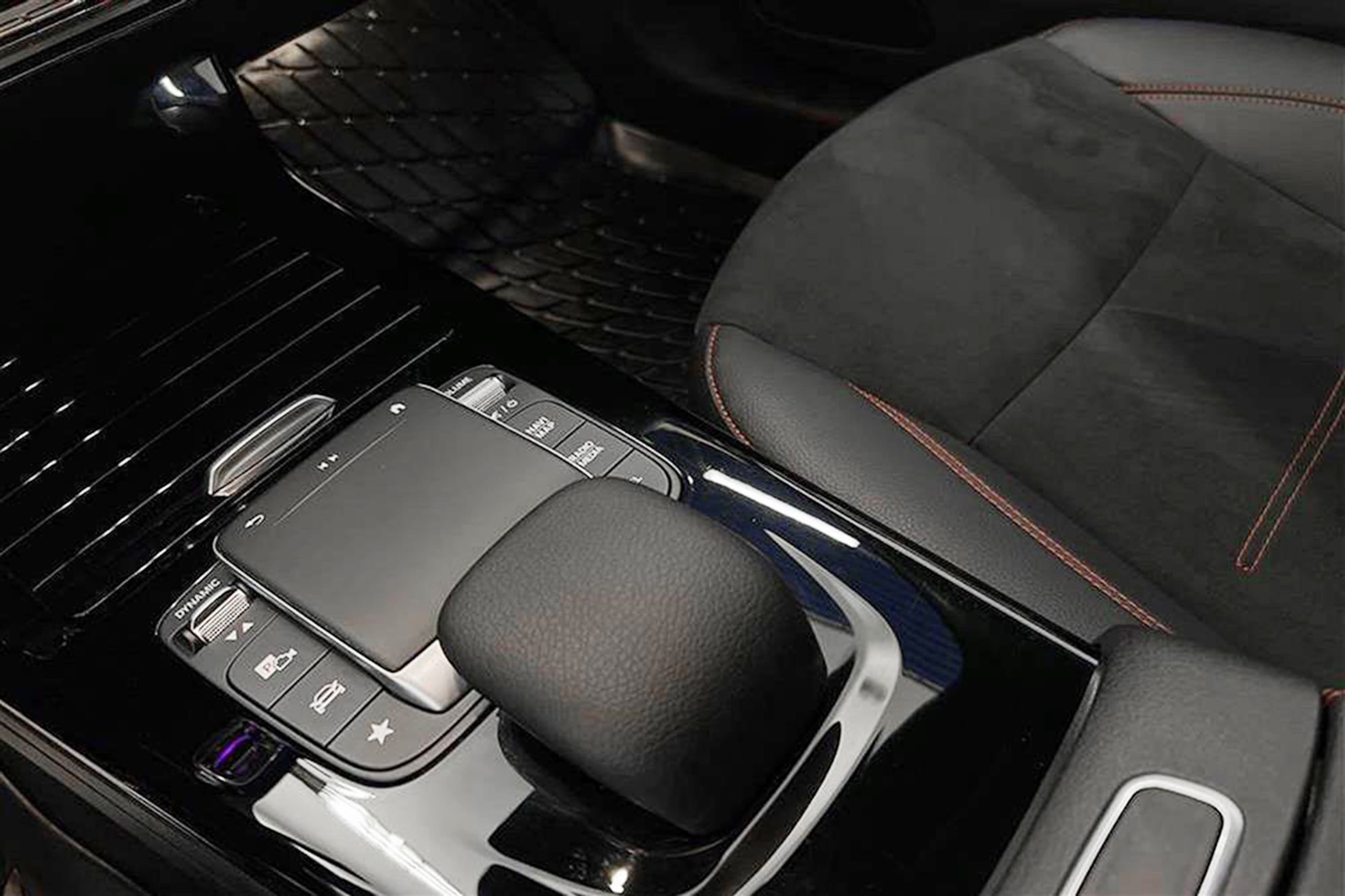 Mercedes-Benz CLA 200 SB 163hk AMG Wide Kamera GPS Drag MOMSinteriör