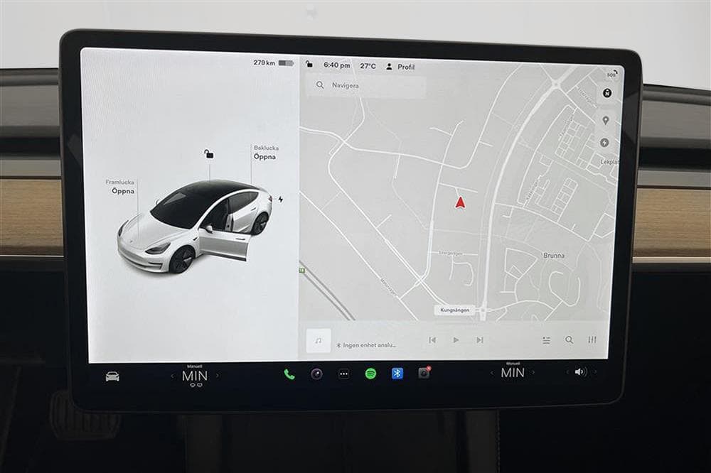 Tesla Model 3 Long Range AWD 440hk Svensksåld Premiuminteriör