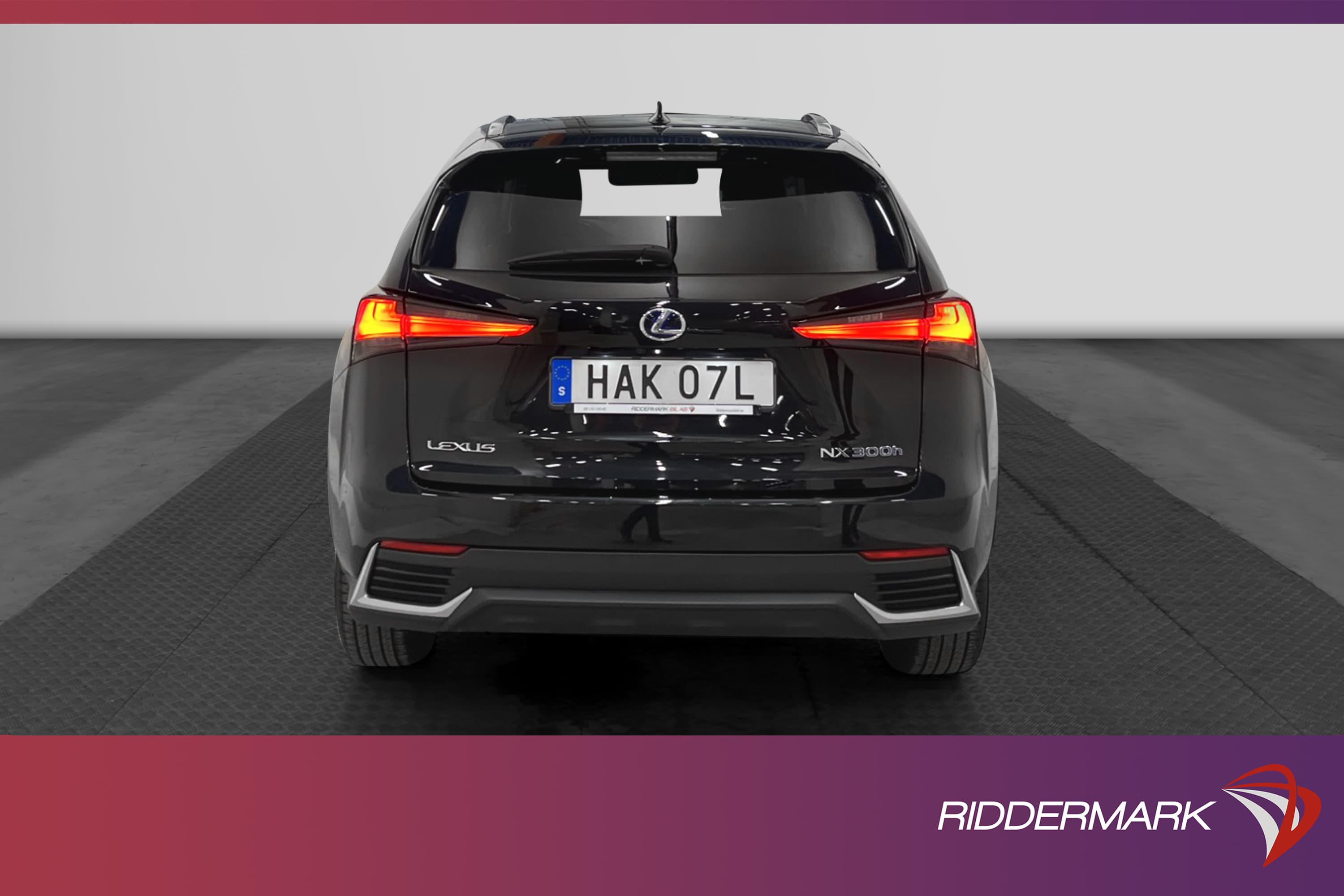 Lexus NX 300h 2.5 AWD 197 hk