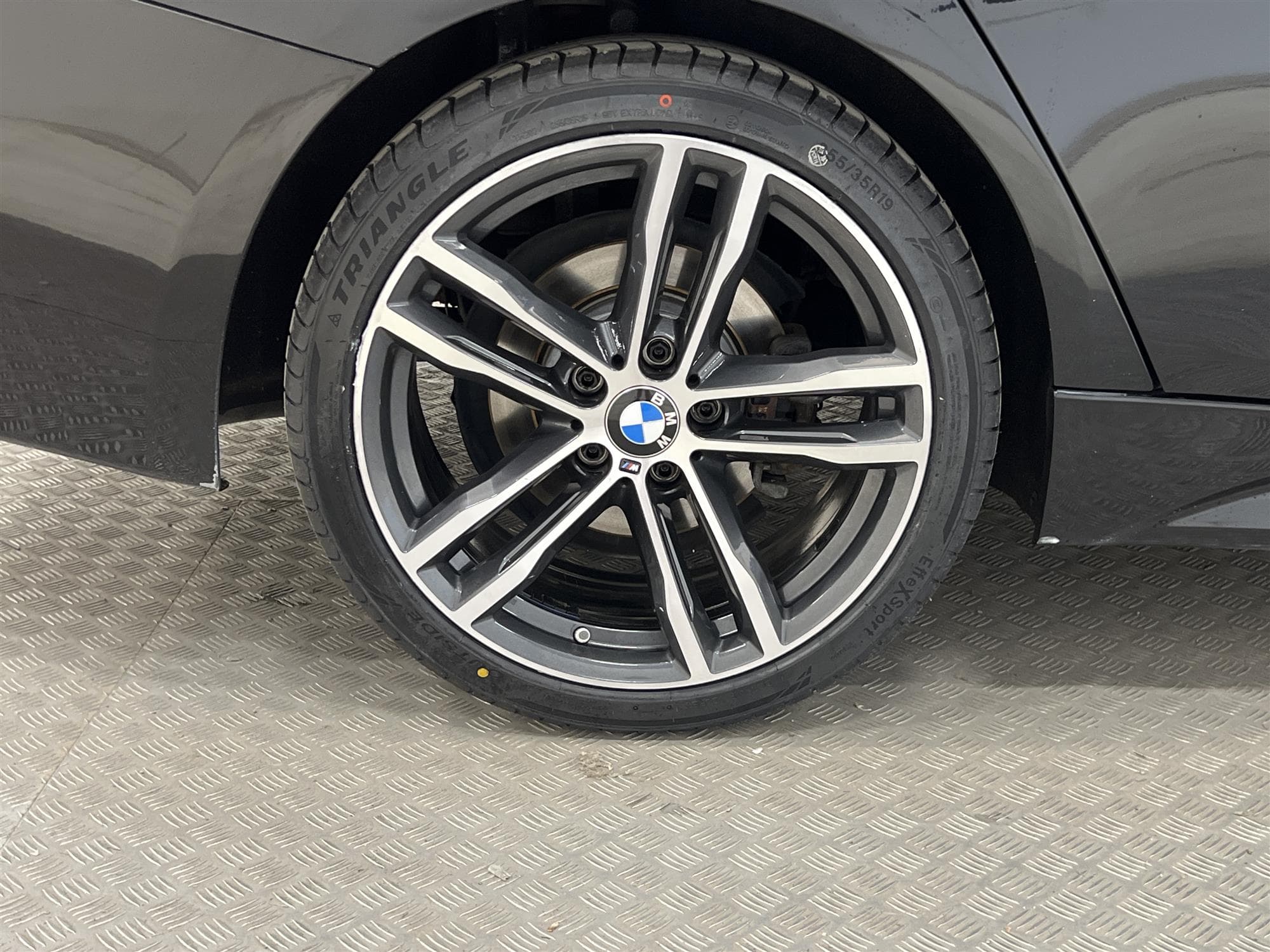 BMW 330i xDrive 252hk M Sport Cockpit Drag H/K Navi Skinn