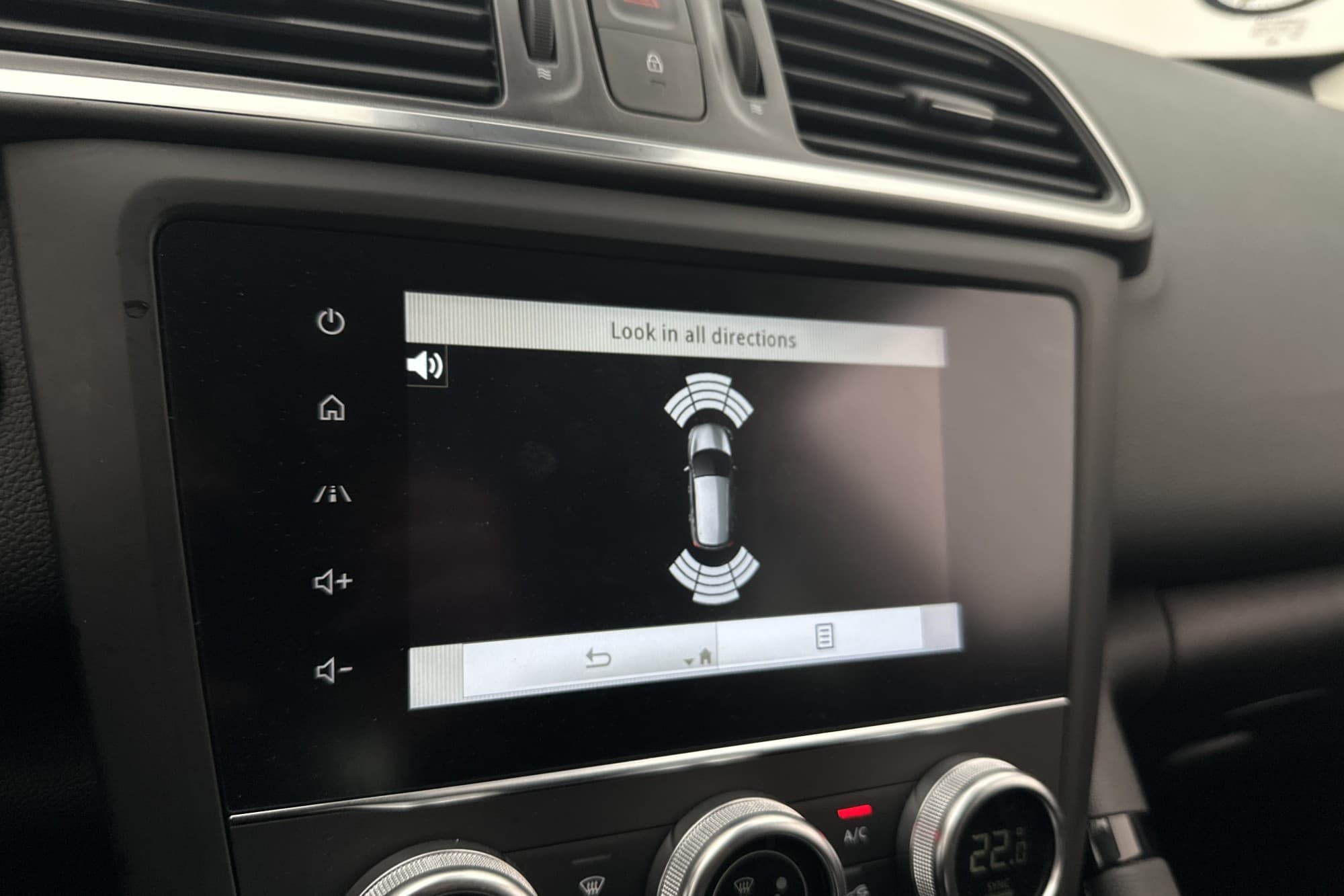 Renault Kadjar 1.3 TCe 140hk Dragkrok Sensorer Lane-Assist