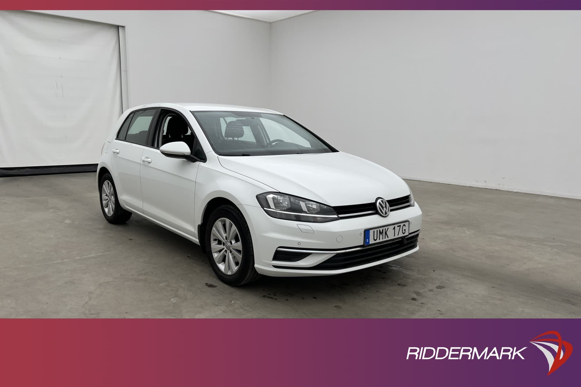 Volkswagen Golf 1.0 TSI 116hk M&K-Värmare P-Sensorer CarPlay