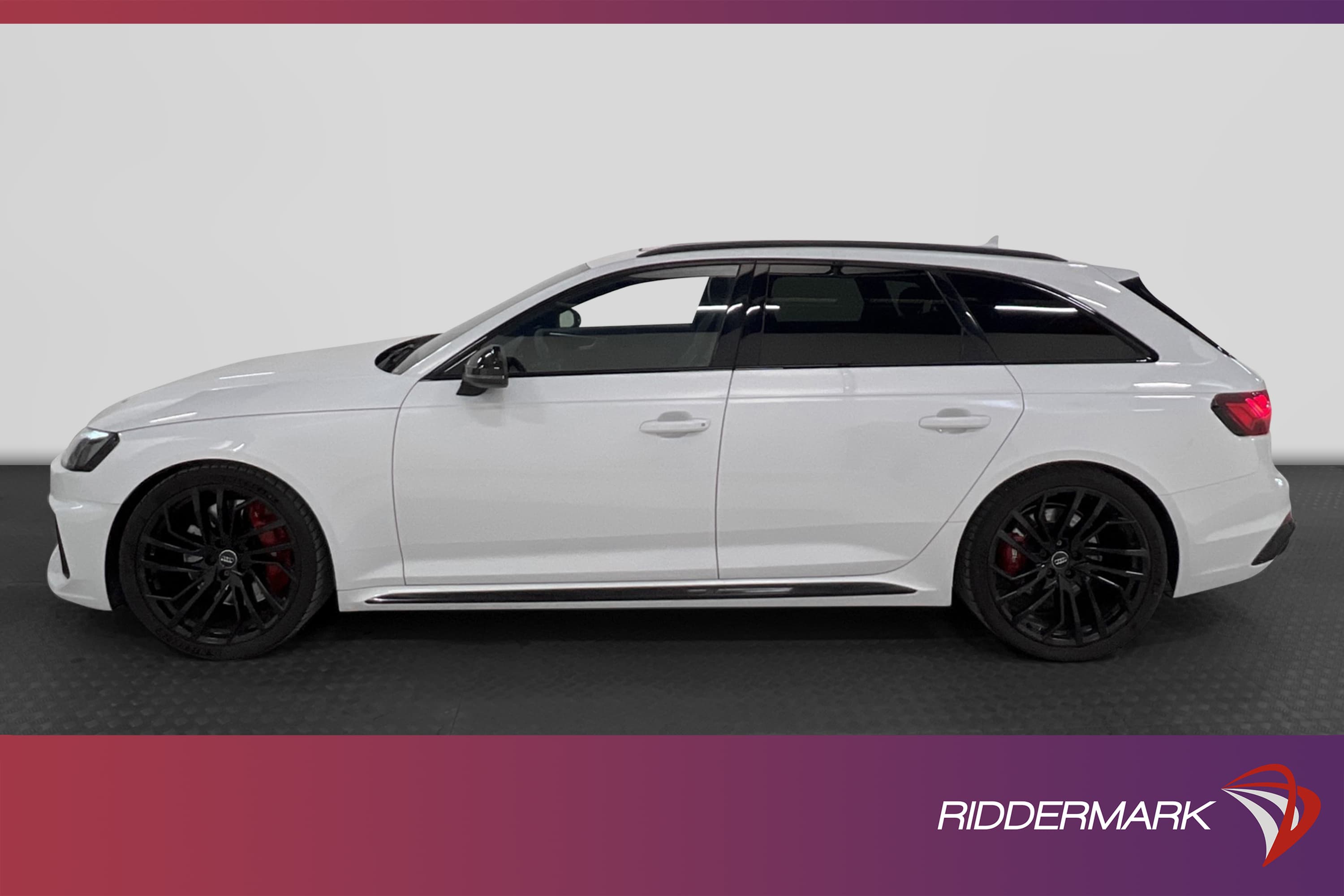 Audi RS4 450hk Quattro Cockpit HuD Pano B&O B-kamera