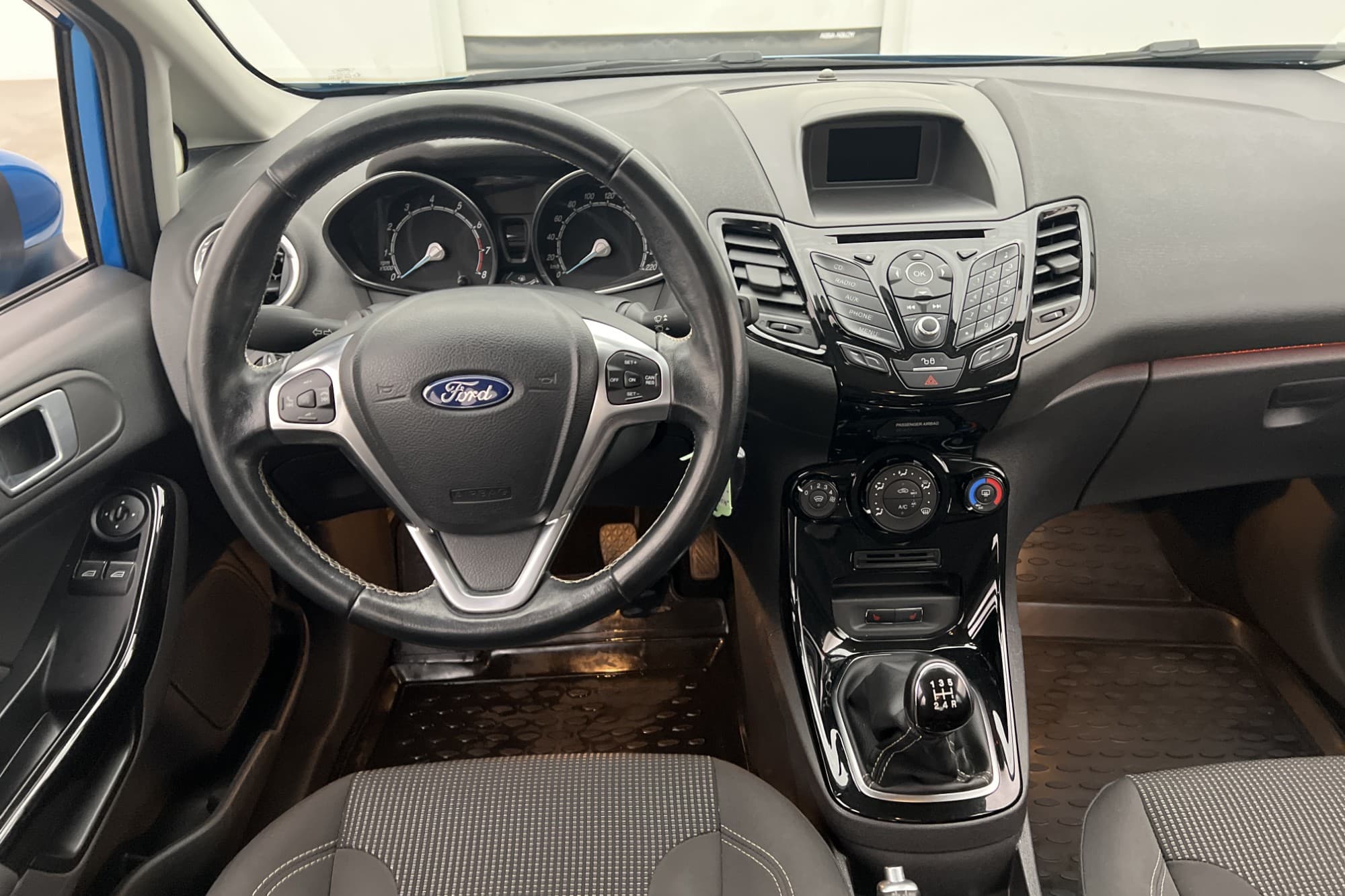 Ford Fiesta 1.0 EcoBoost 100hk Titanium Farthållare BT
