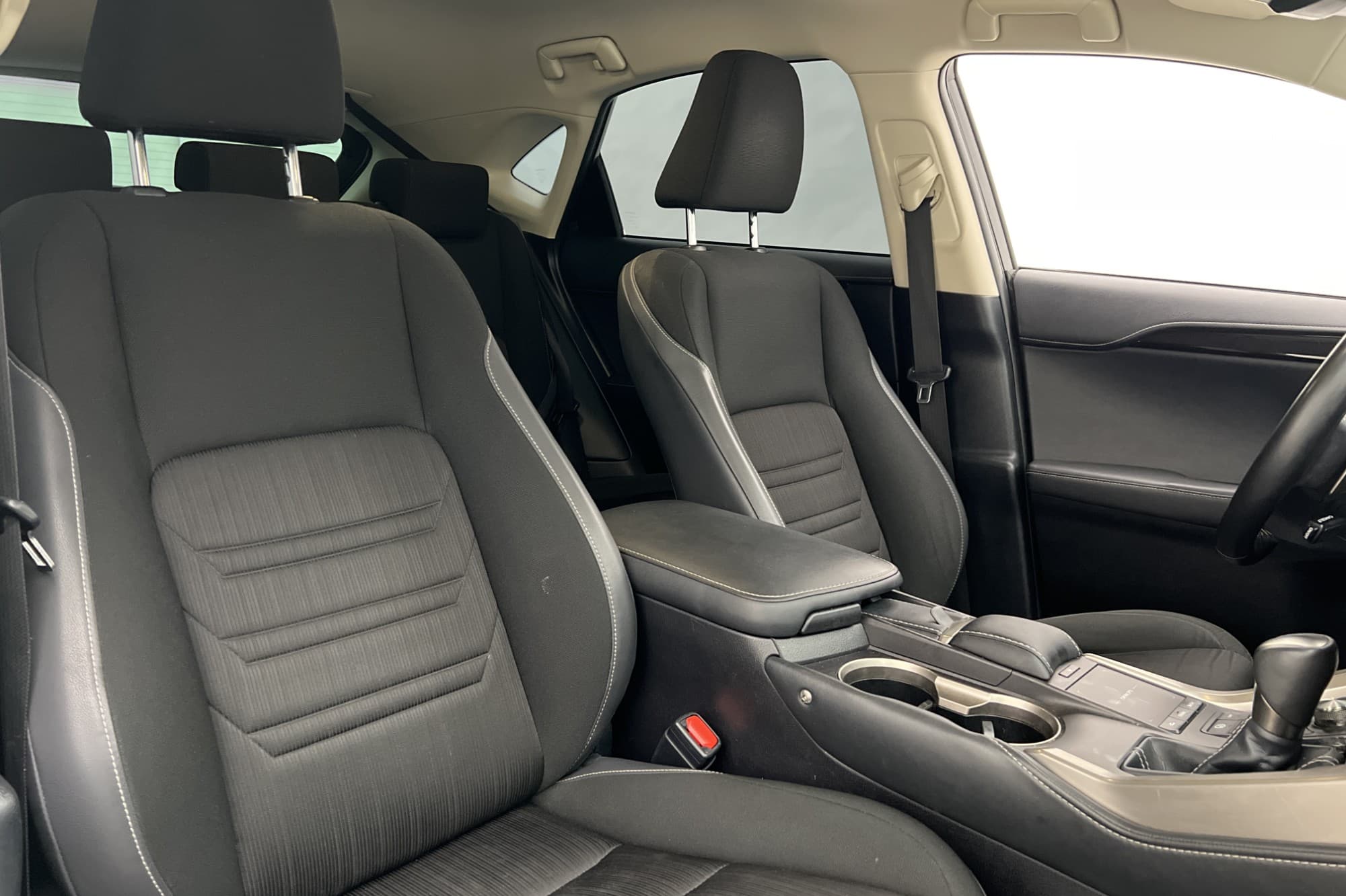 Lexus NX 300h AWD Comfort Adaptiv-fart Kamera Halvskinn