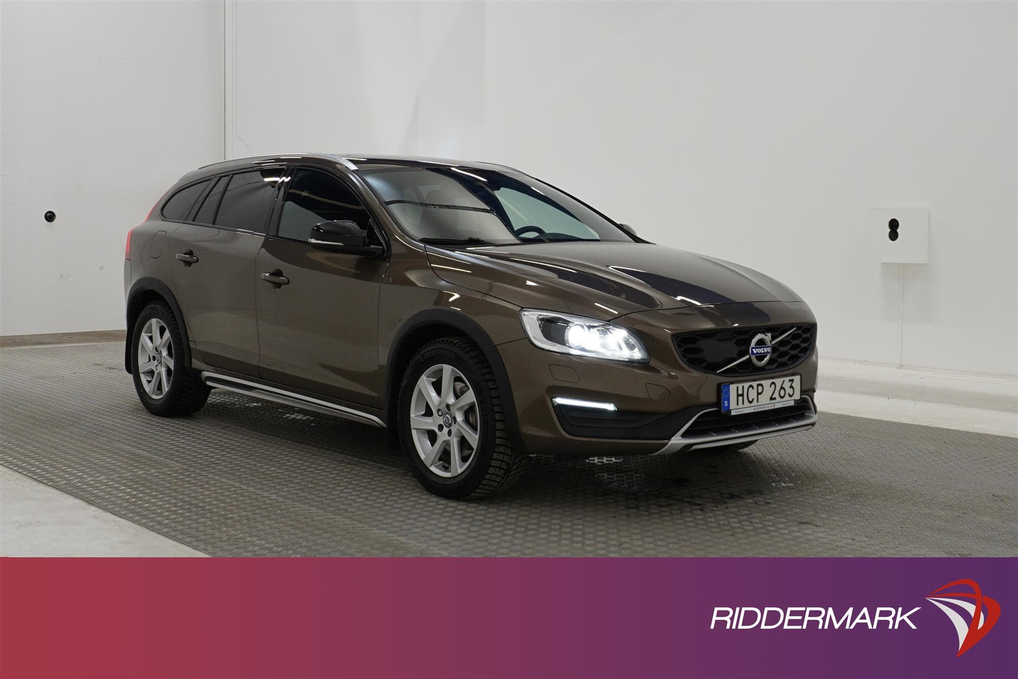Volvo V60 Cross Country D4 AWD Summum