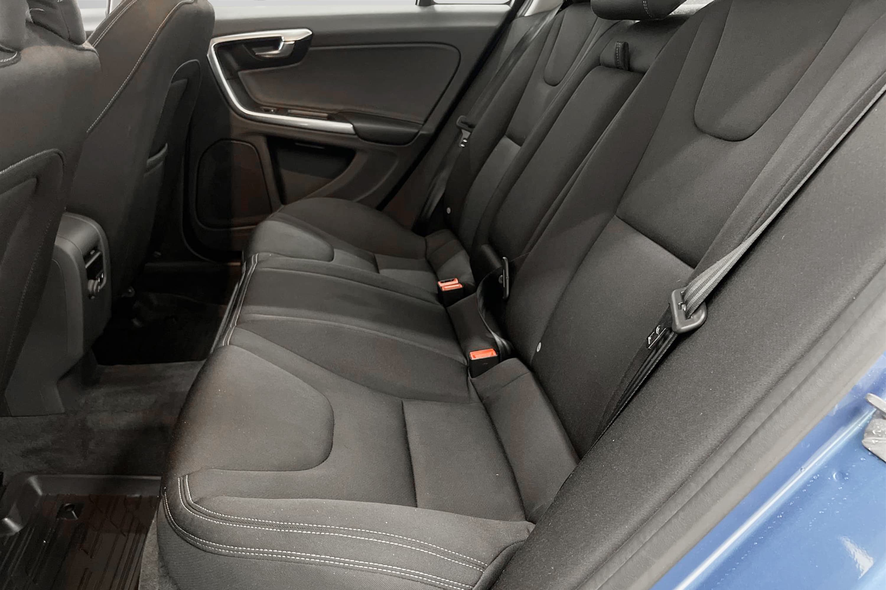 Volvo S60 T3 152hk Bränslevärm Rattvärme Välservad 0,46L/mil