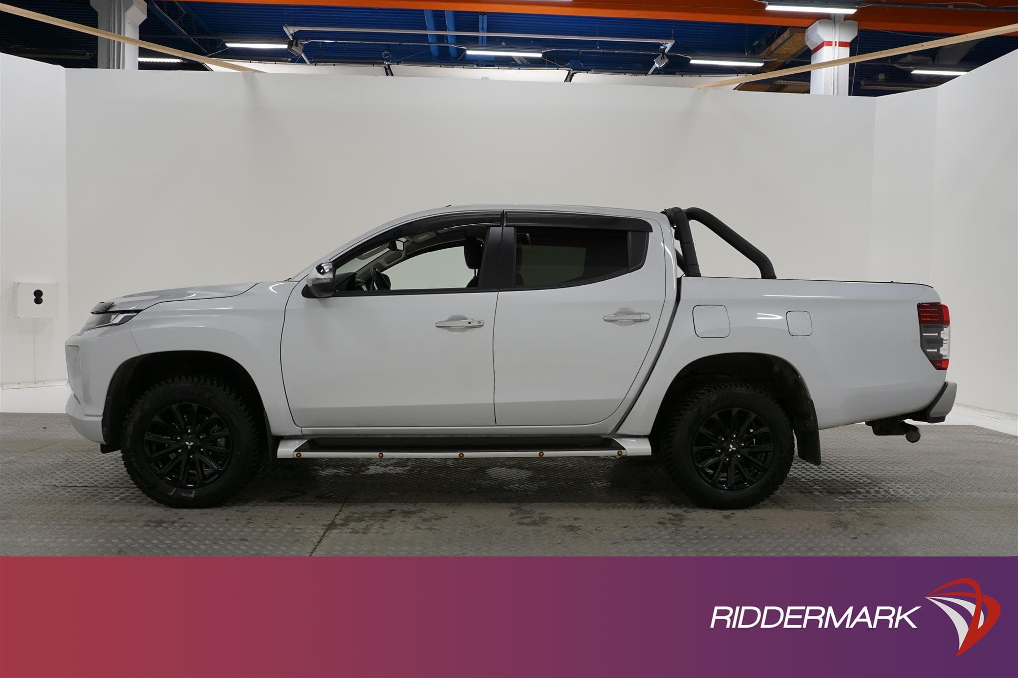 Mitsubishi L200 Premium 2.2 Automat Drag Värmare Moms 