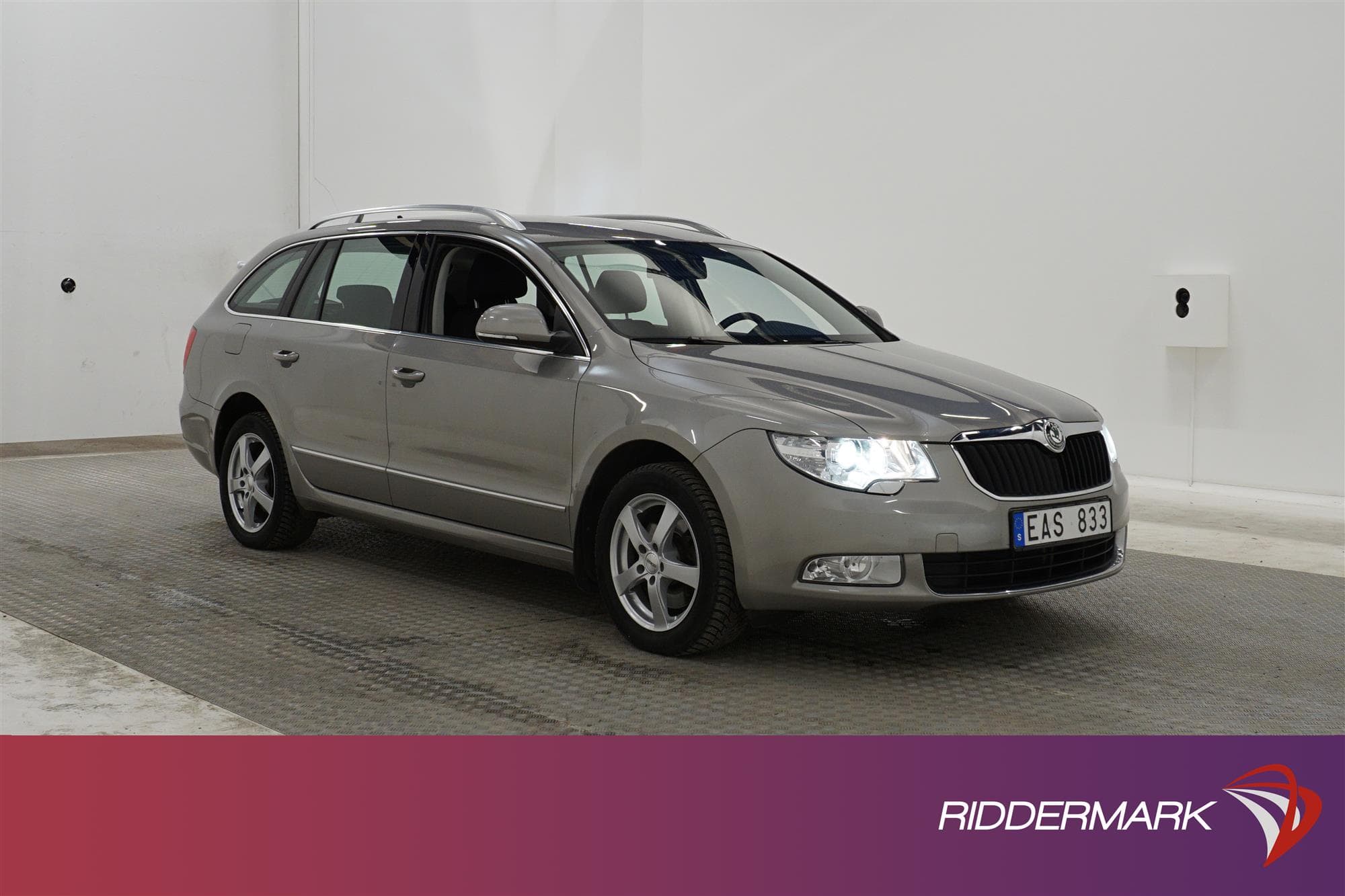 Skoda Superb Kombi 2.0 TDI DSG 140hk