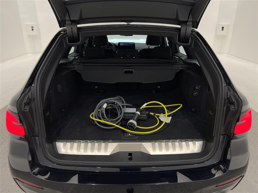 BMW 530e xDrive Touring 292hk M Sport Backkamera Drag Hifi