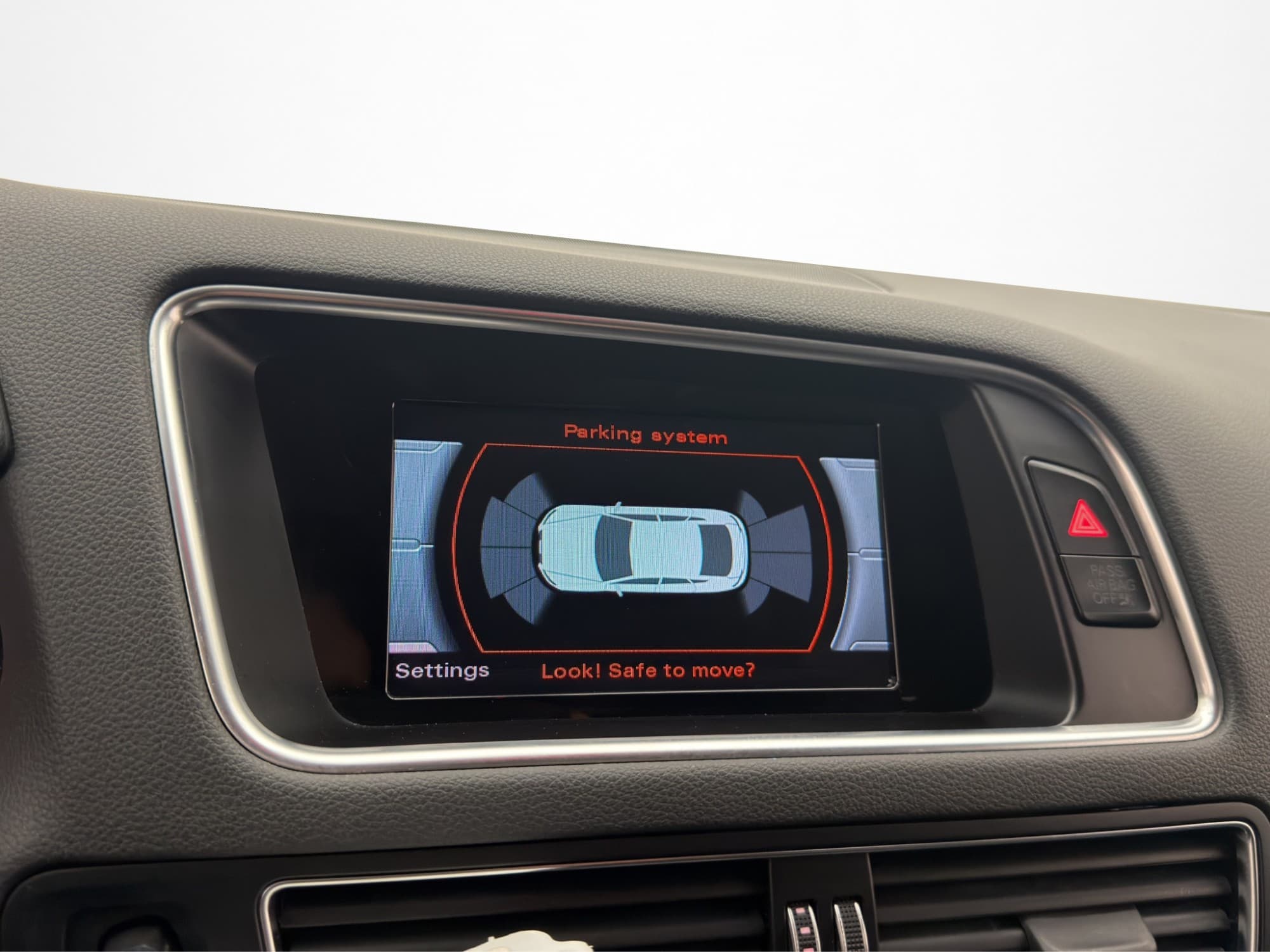 Audi Q5 2.0 TDI Quattro 190hk Sport Edition Värmare Dragkrok