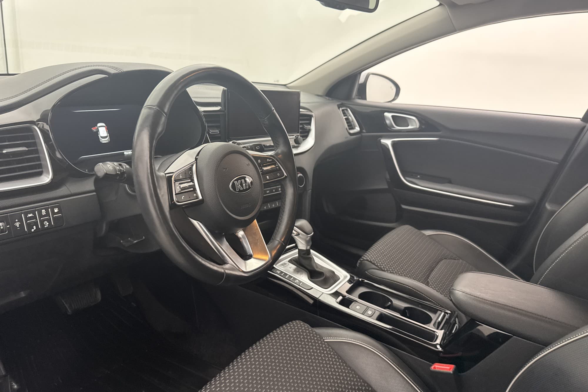 Kia XCeed Plug-in 141hk Advance Plus Kamera Halvskinn Navi