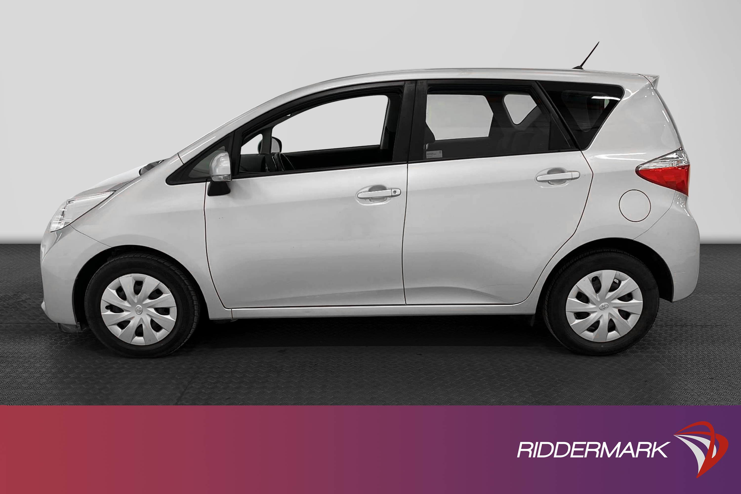 Toyota Verso-S 1.33 99hk 1 Bruk M-Värm