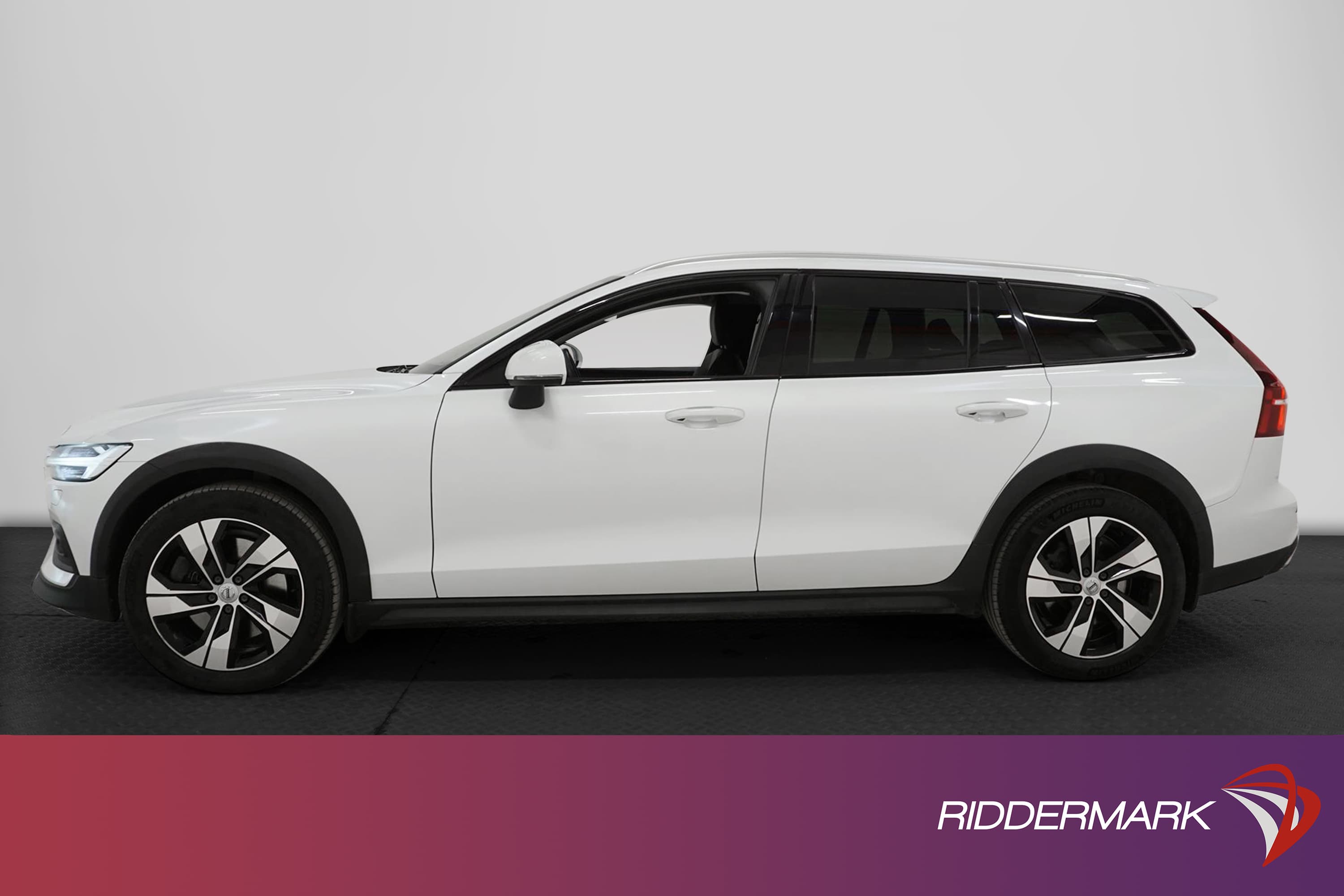 Volvo V60 Cross Country D4 AWD