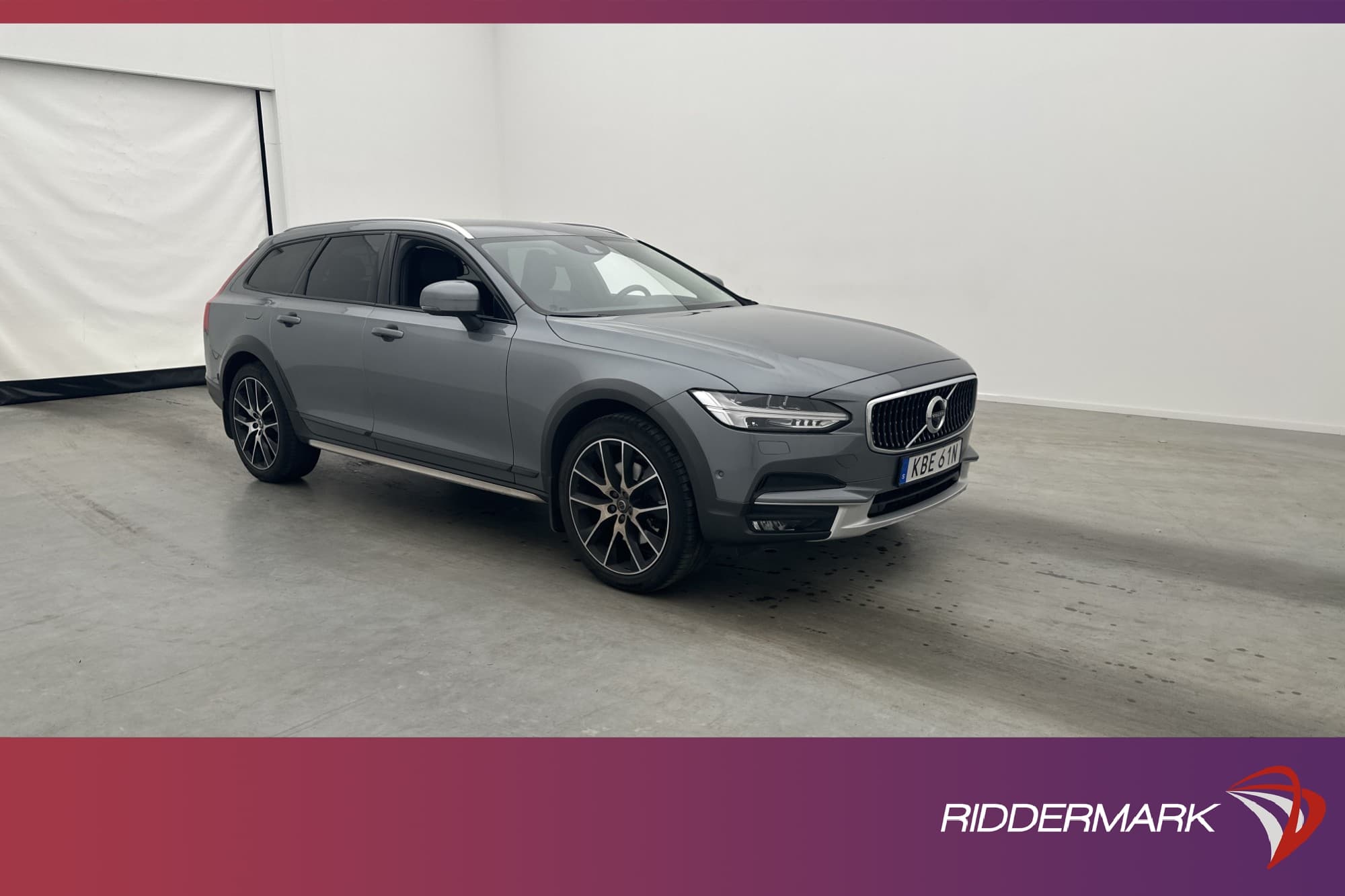 Volvo V90 Cross Country D4 AWD