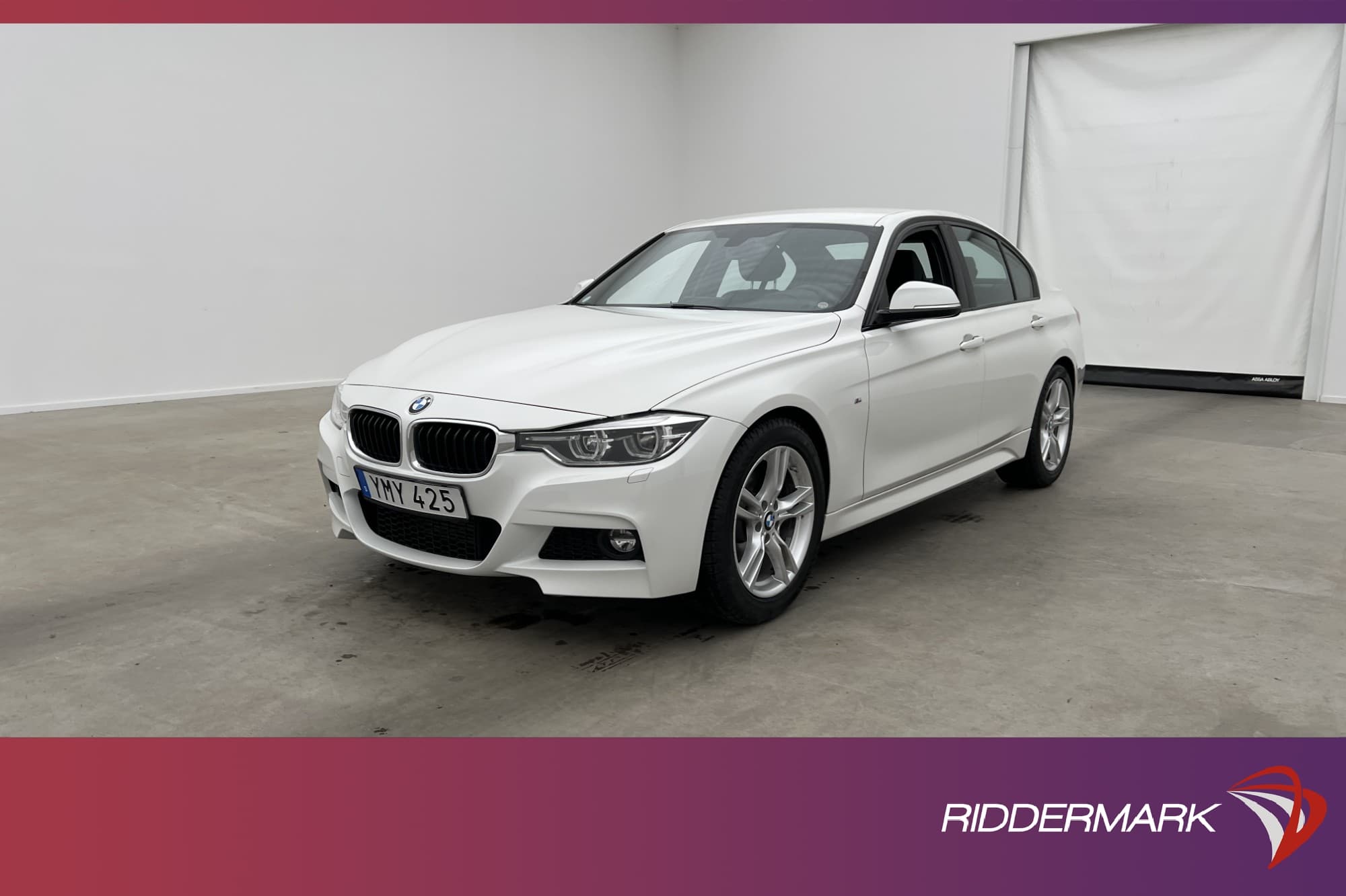 BMW 320 d Sedan M Sport Cockpit Skinn Navi Sensorer Drag