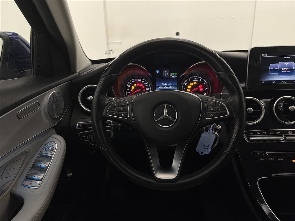 Mercedes-Benz C 350e 279hk Burmester Värmare Kamera Drag 