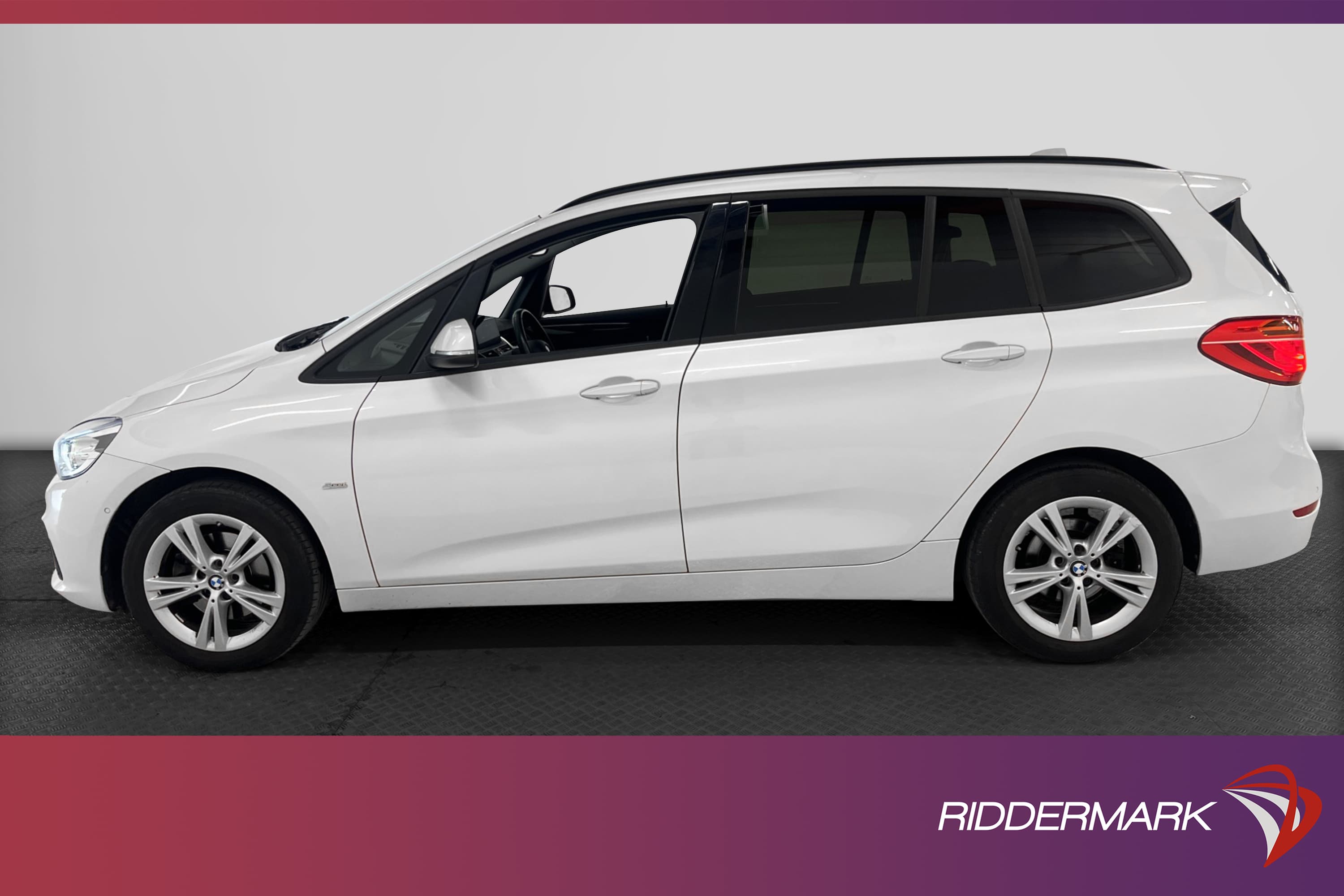 BMW 218i 136hk