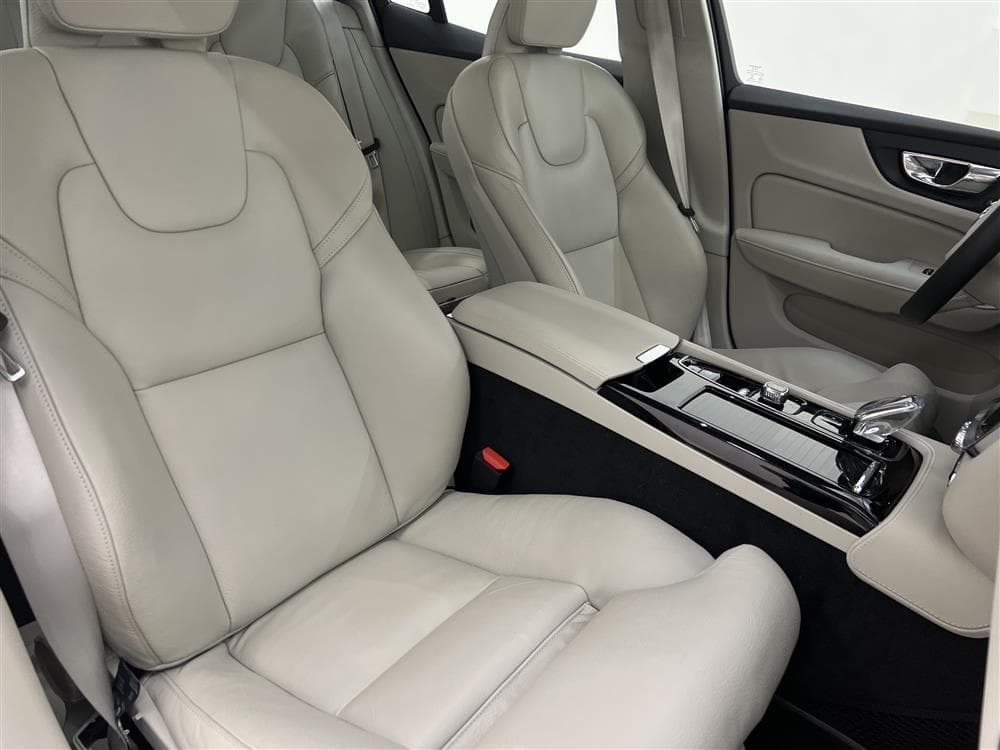 Volvo S60 T8 AWD TwEn 392hk Inscription Backkamera Skinninteriör